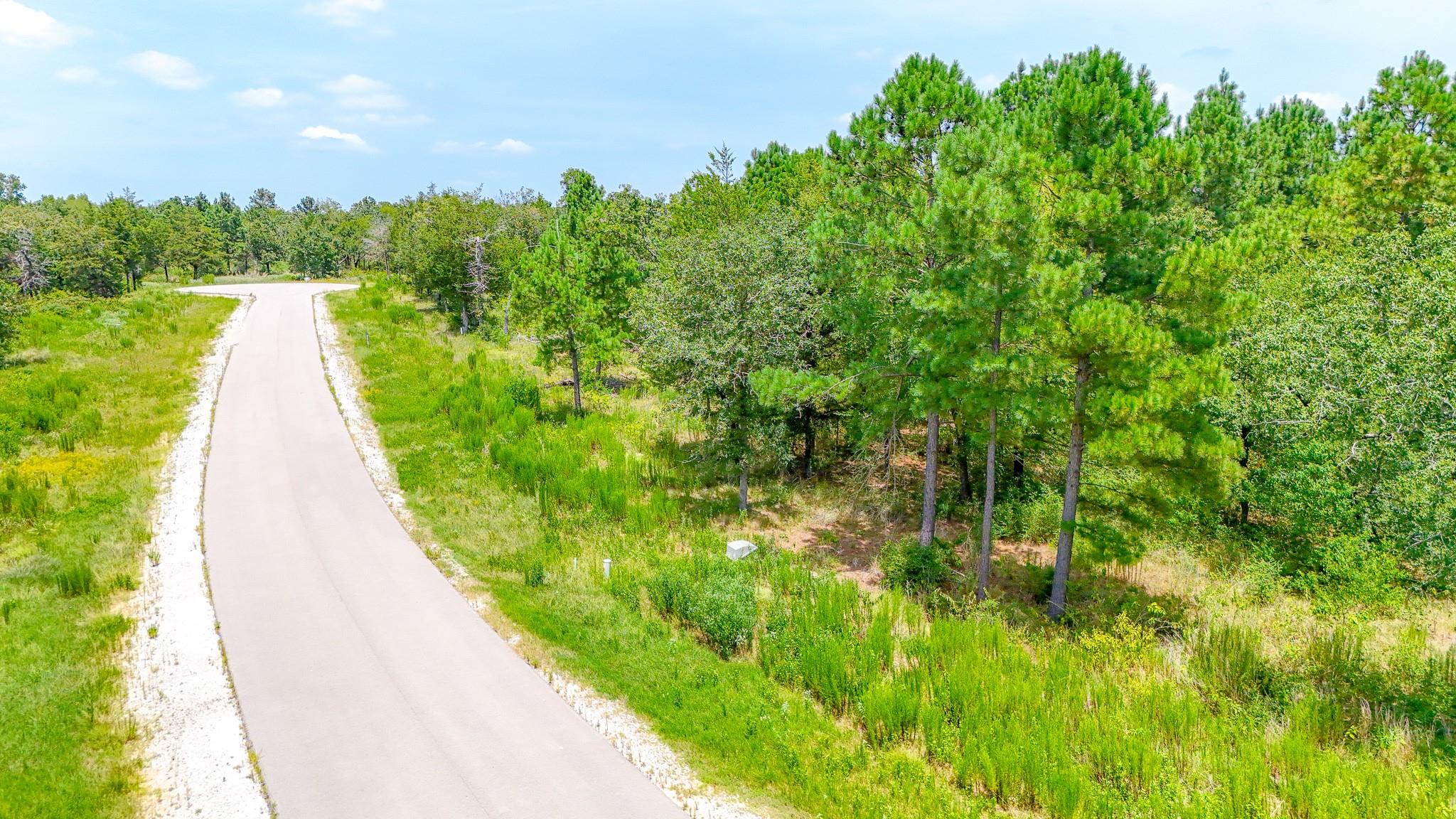 main property photo 9