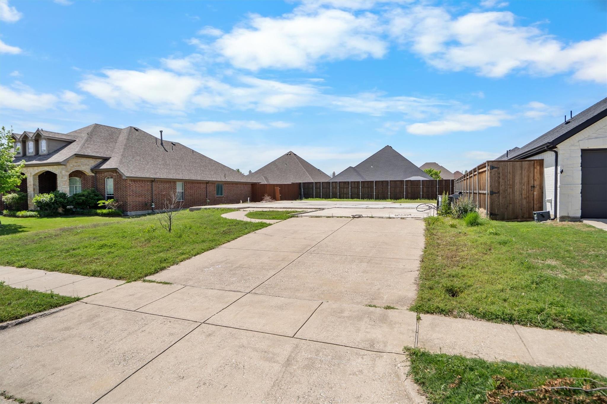 main property photo 5