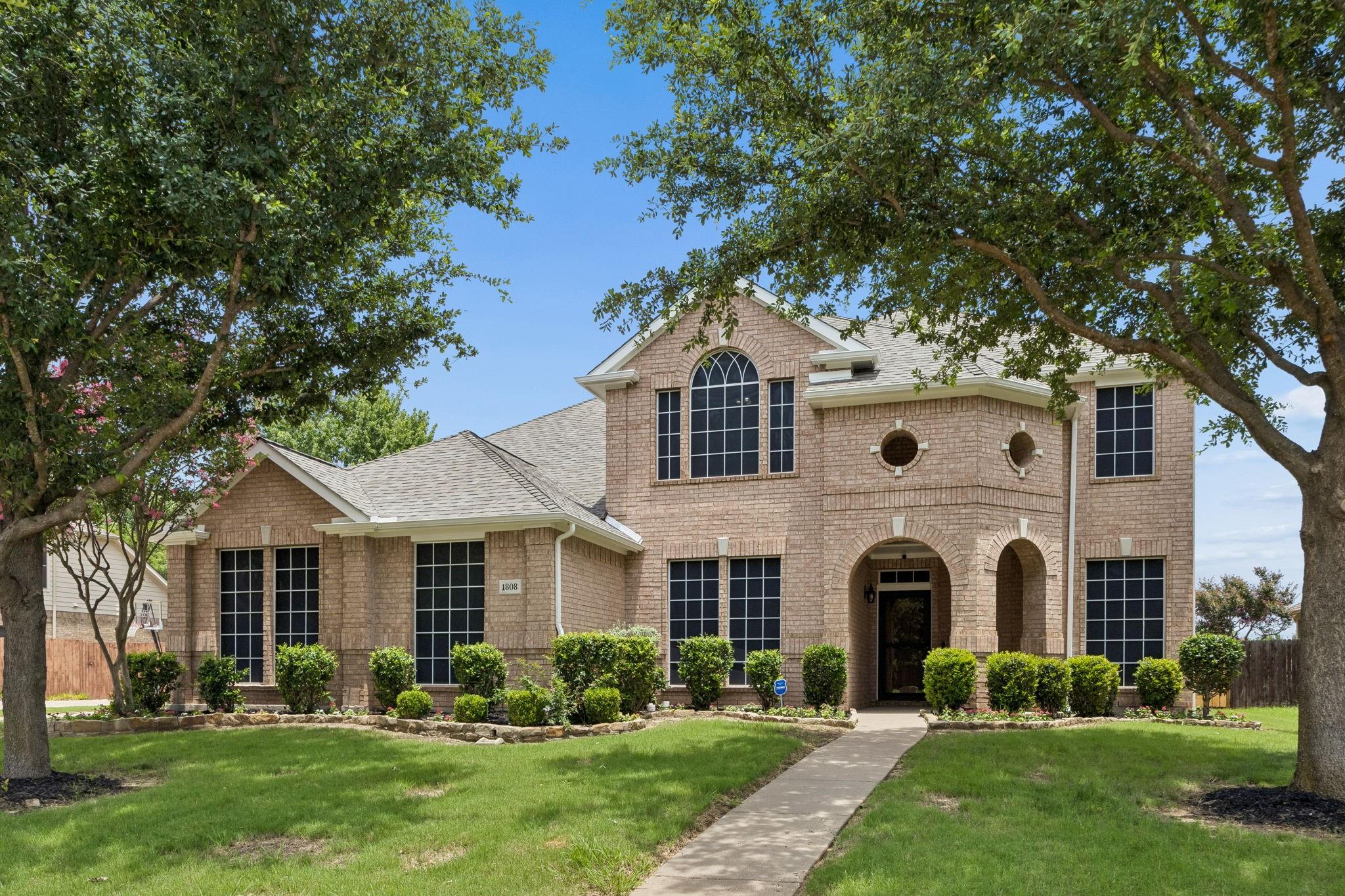 main property photo 2