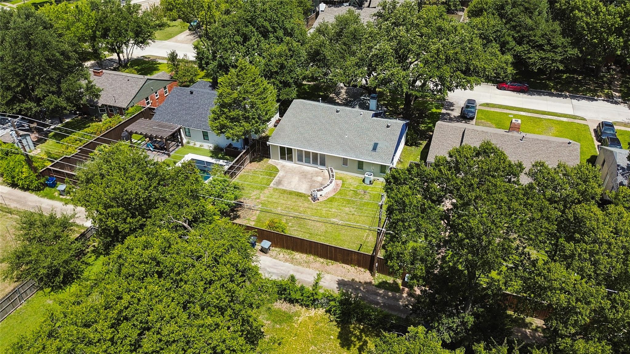 main property photo 31