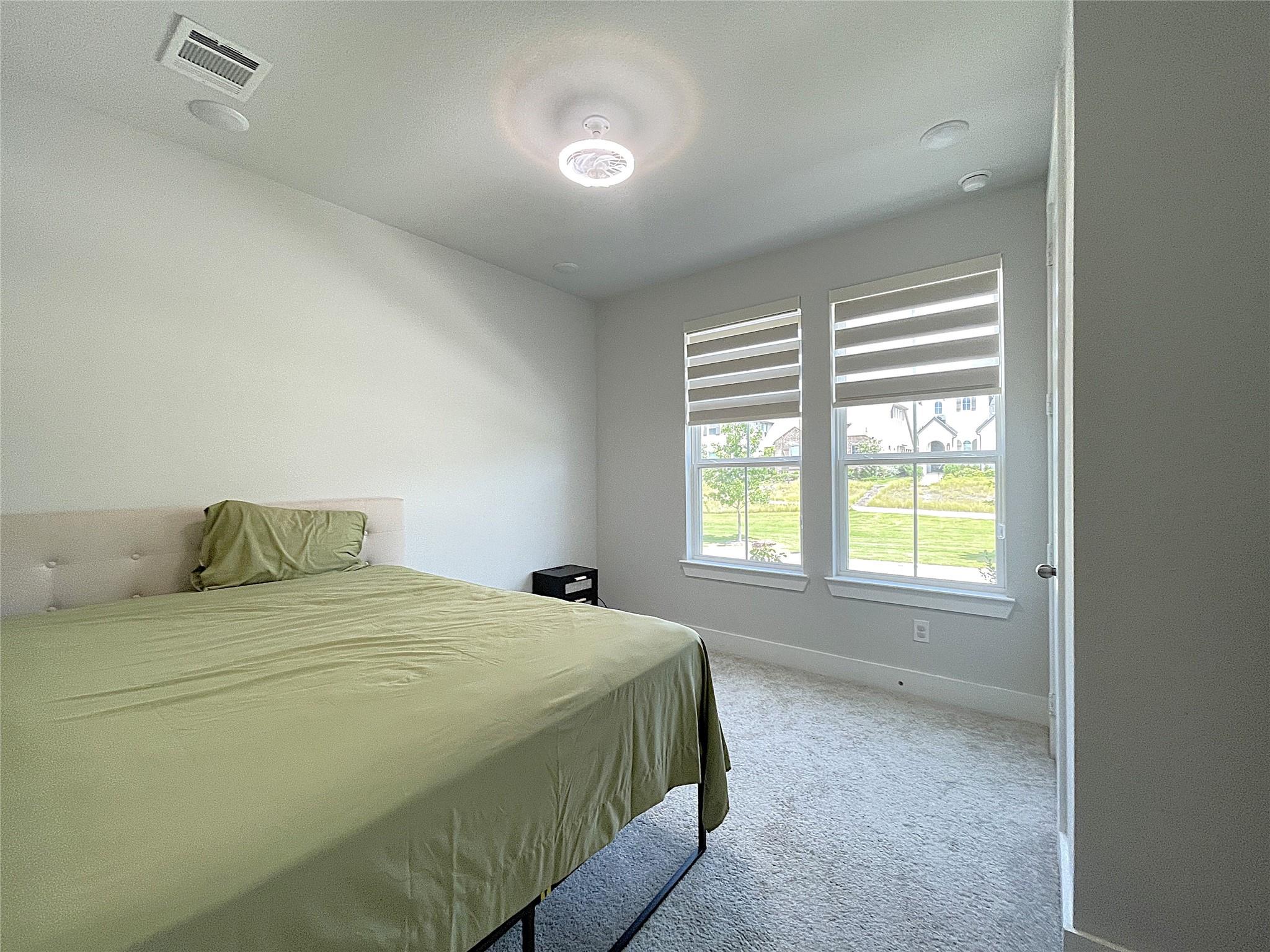 property viewer photo 19