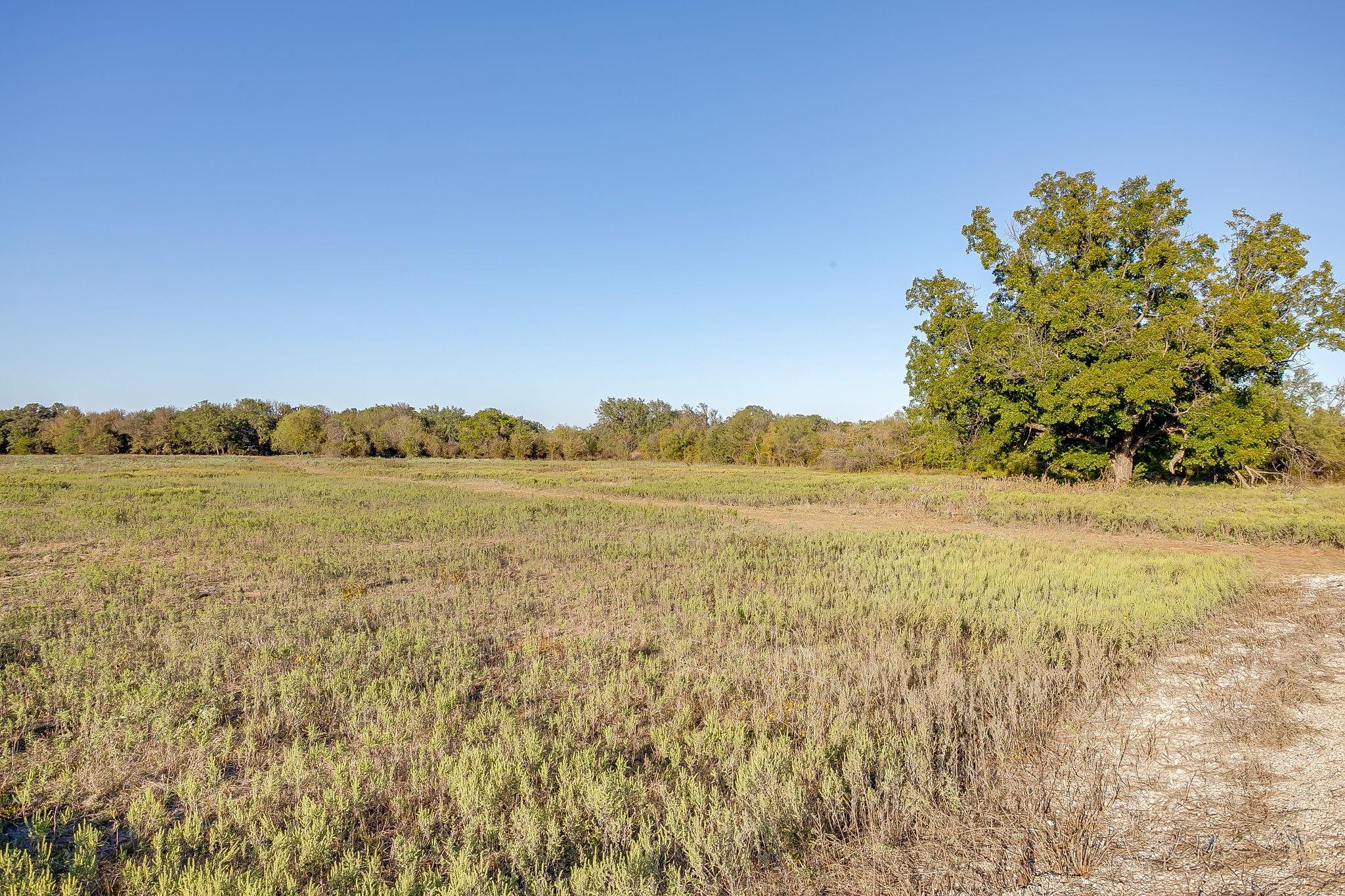 main property photo 18