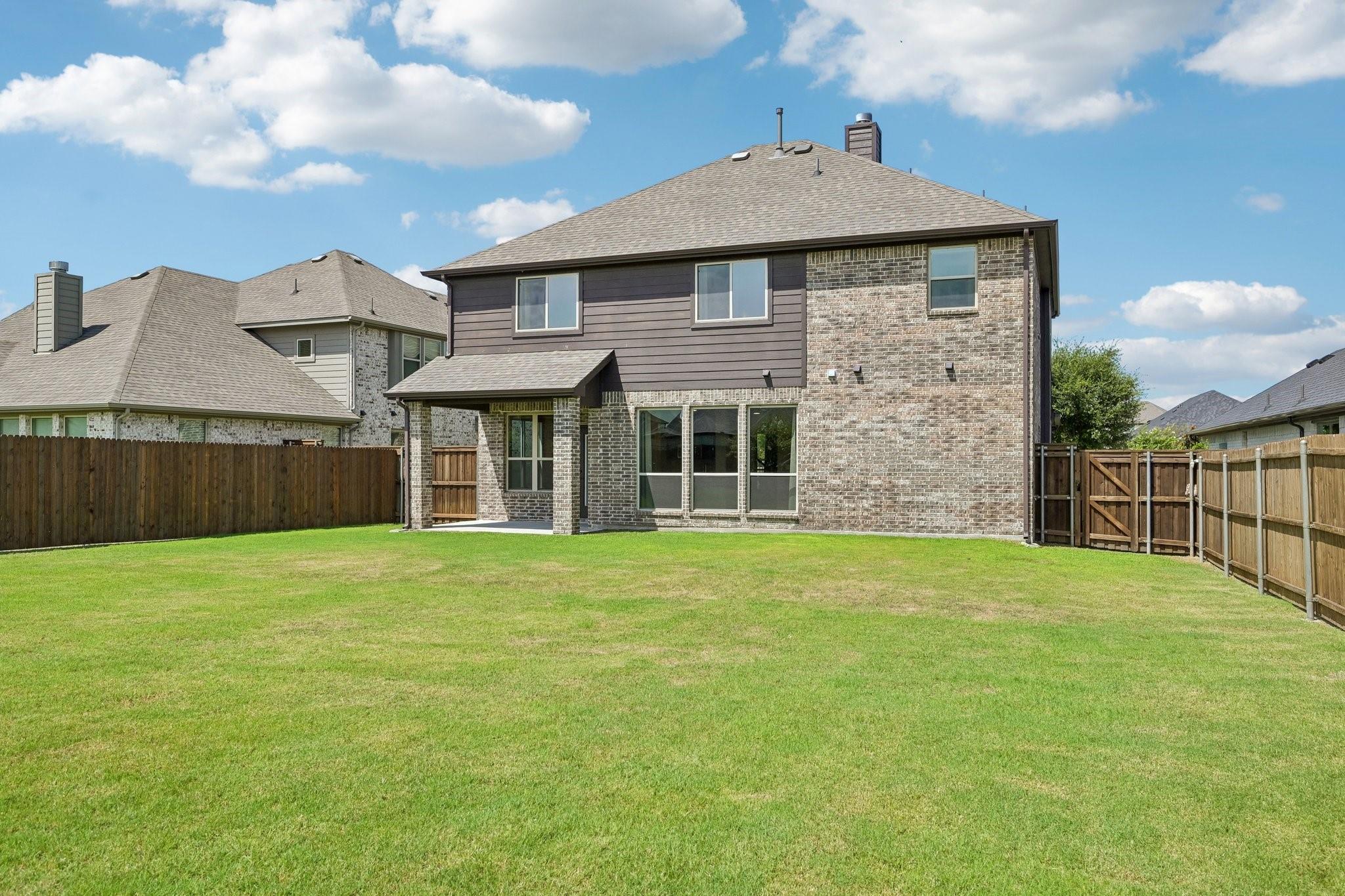 main property photo 7