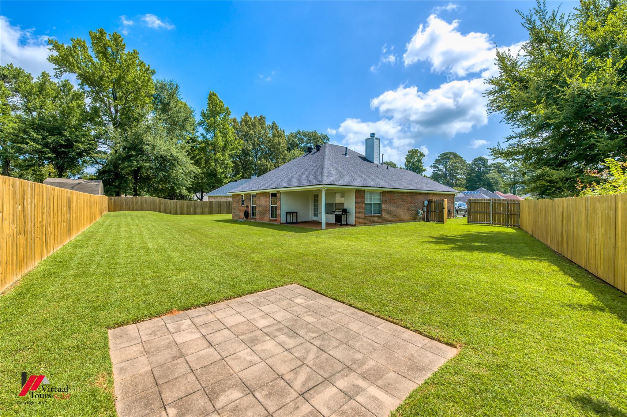 main property photo 32