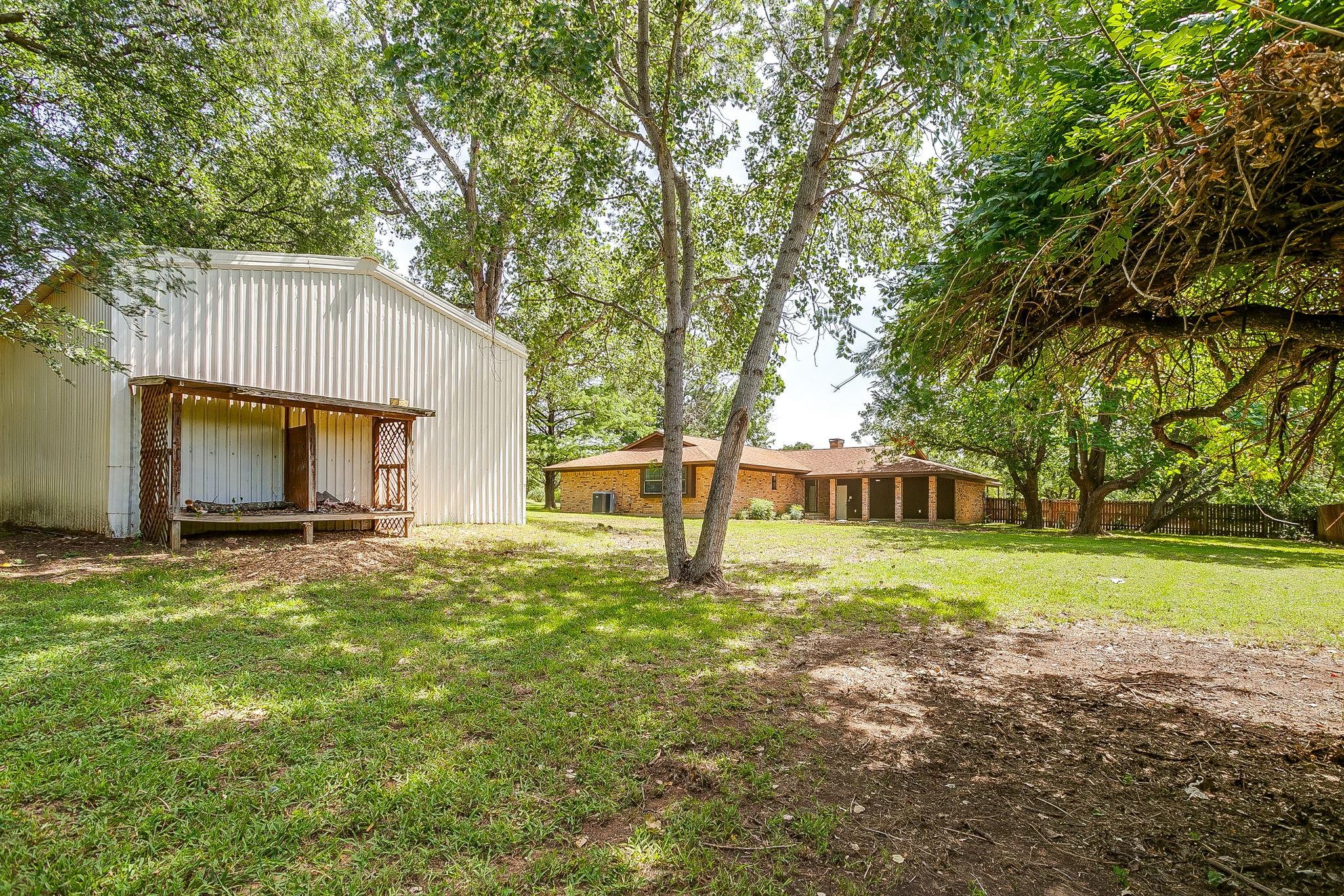 main property photo 20