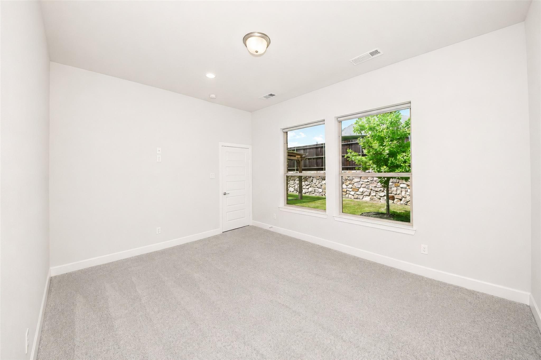 property viewer photo 16