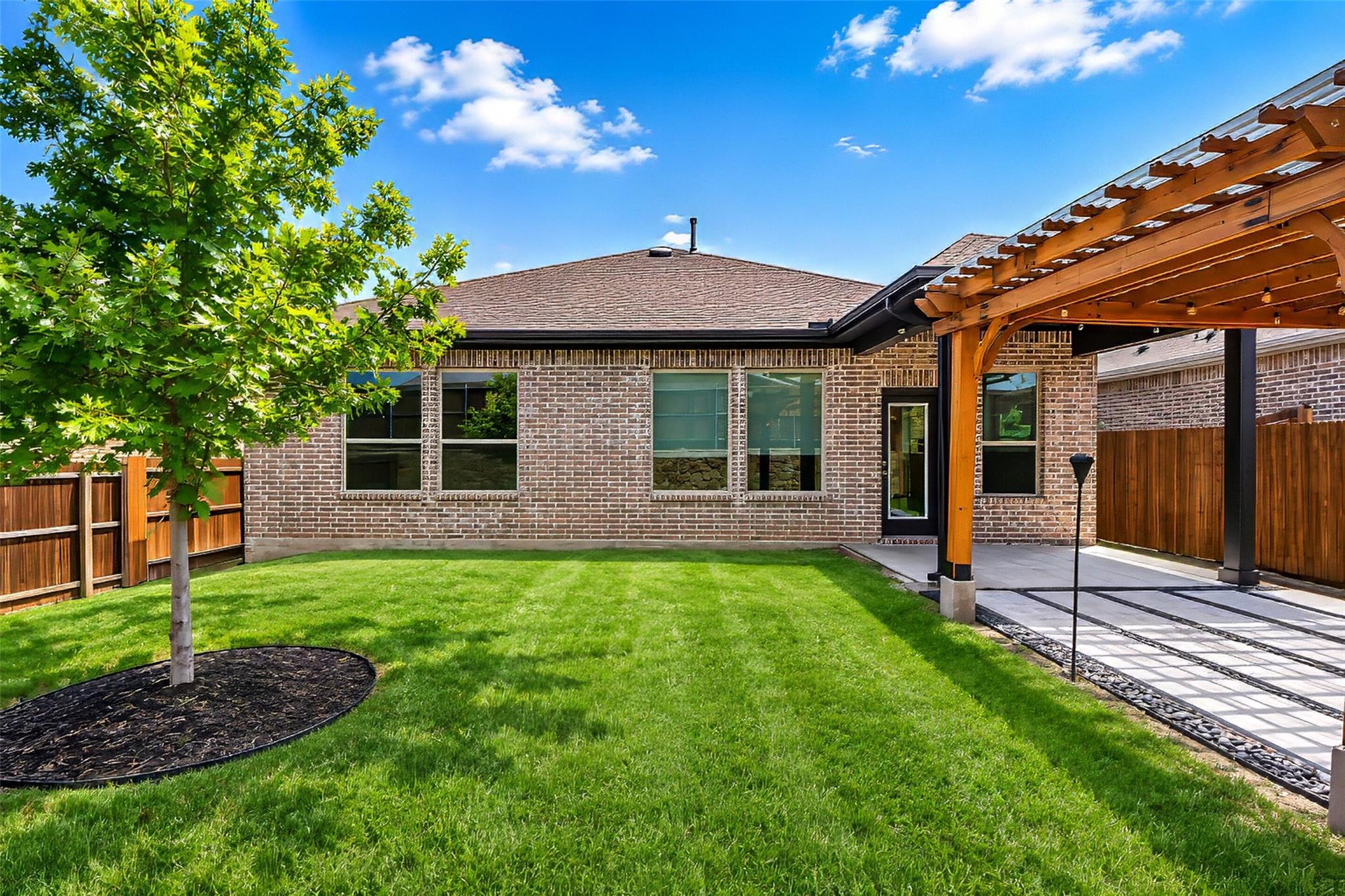 property viewer photo 31