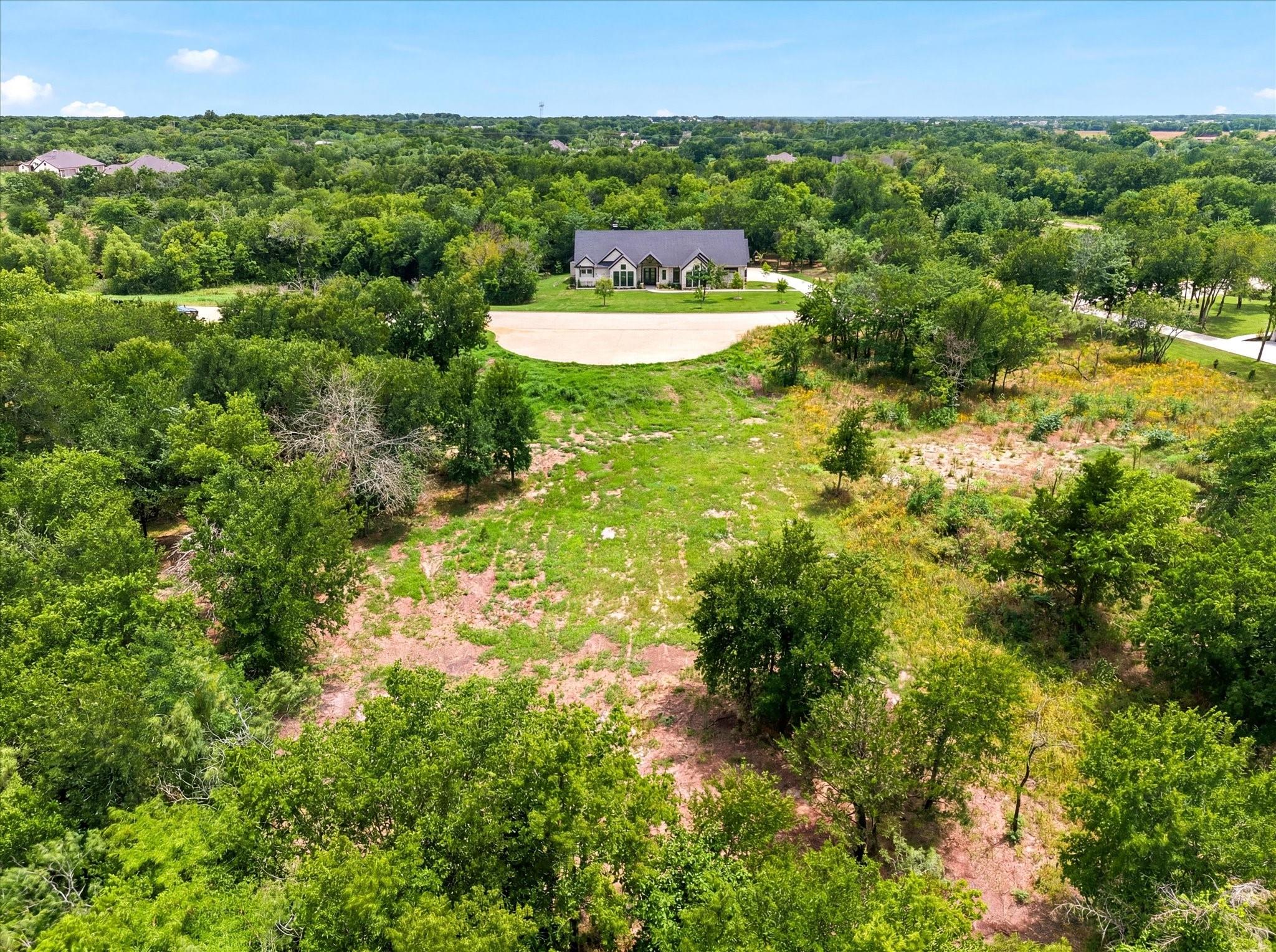 main property photo 8