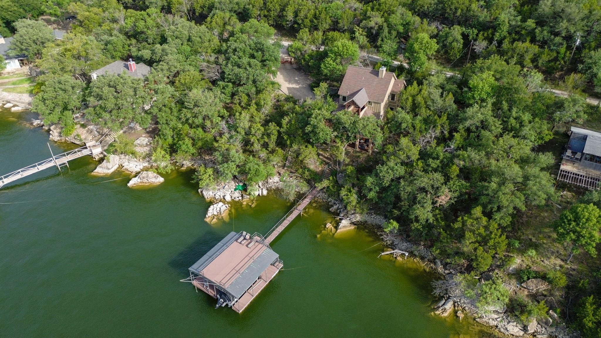 main property photo 10