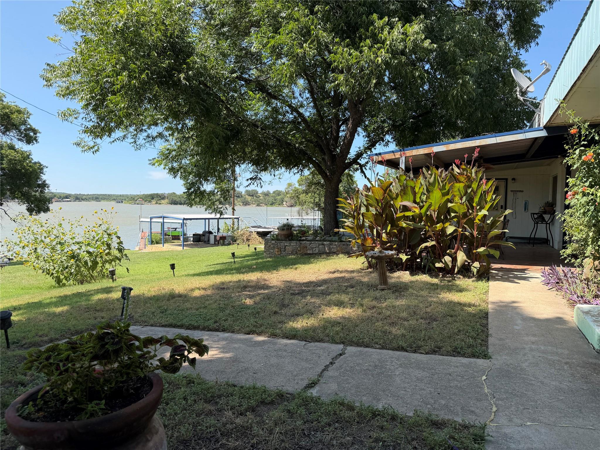 main property photo 12