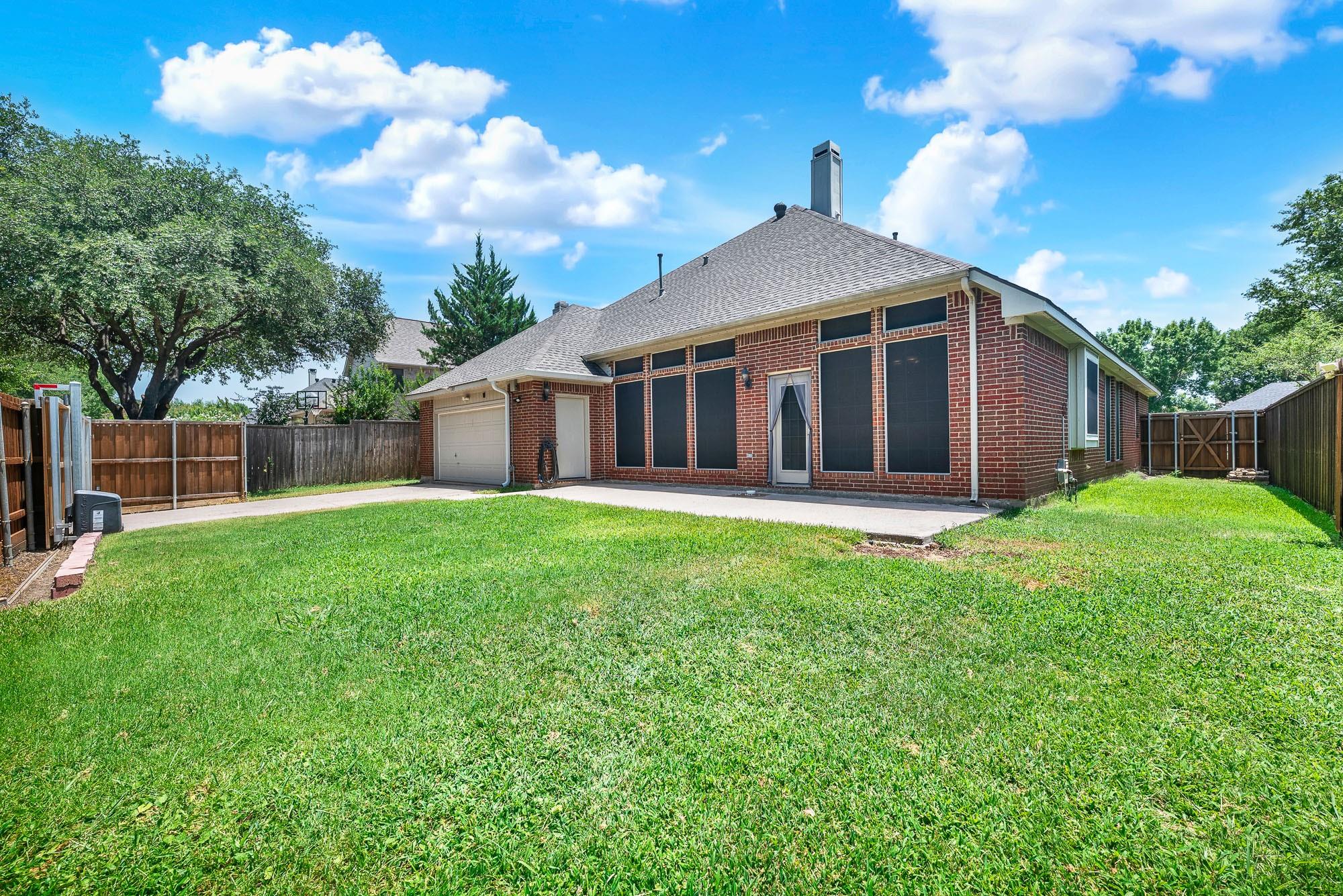 main property photo 34