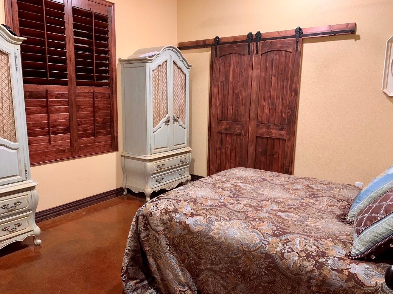 main property photo 34