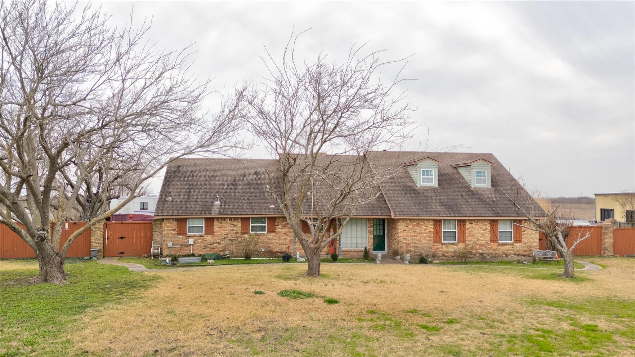 main property photo 7