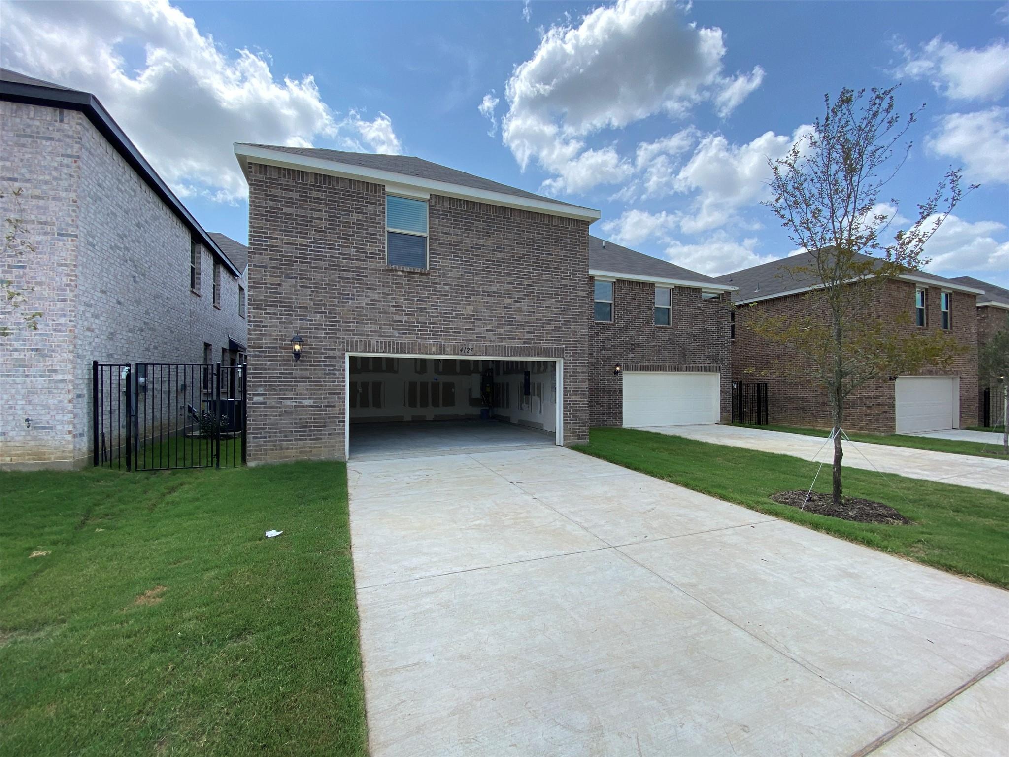 main property photo 19