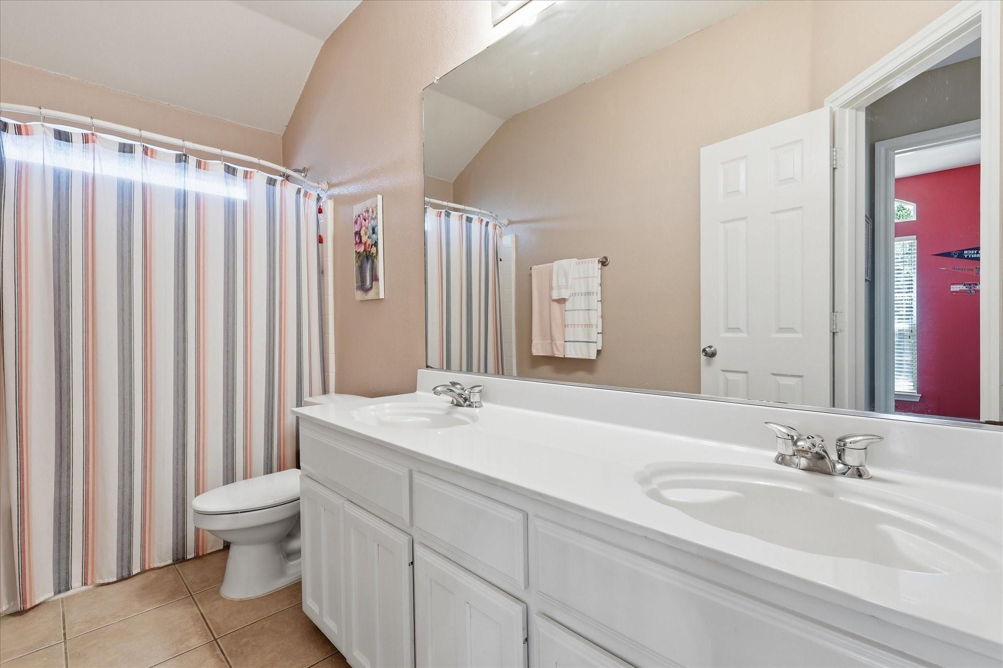 main property photo 26