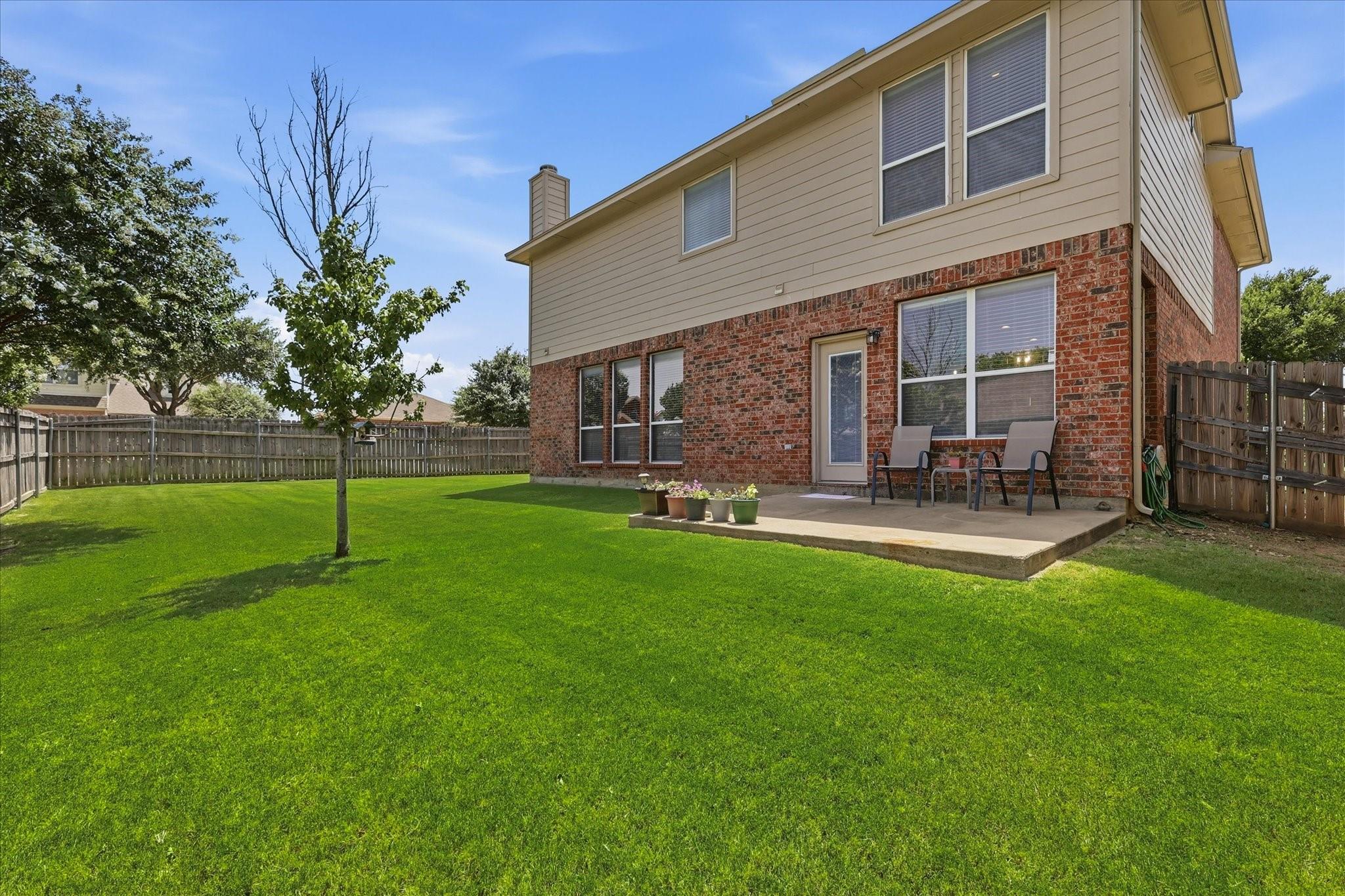 main property photo 32