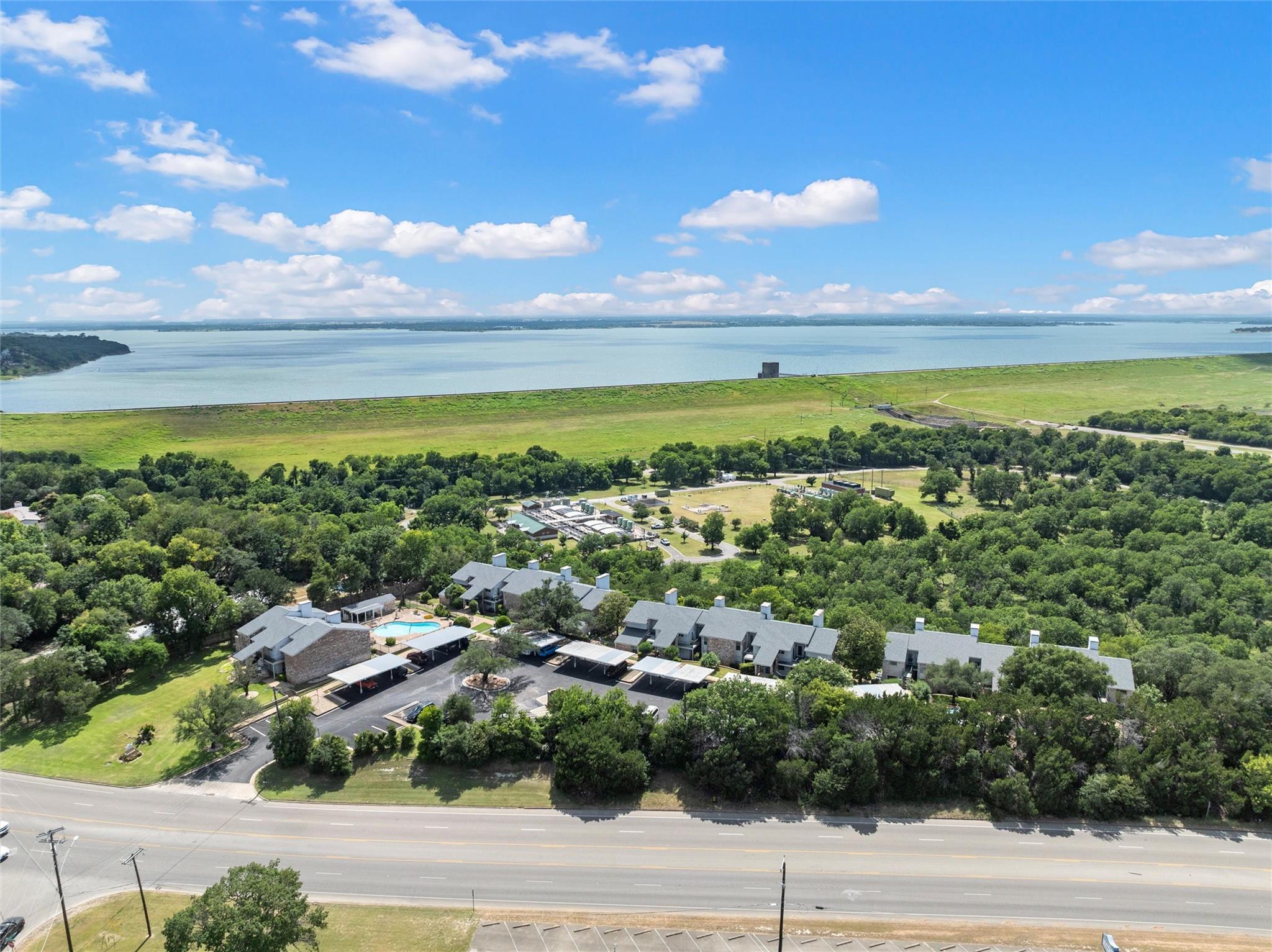 main property photo 31