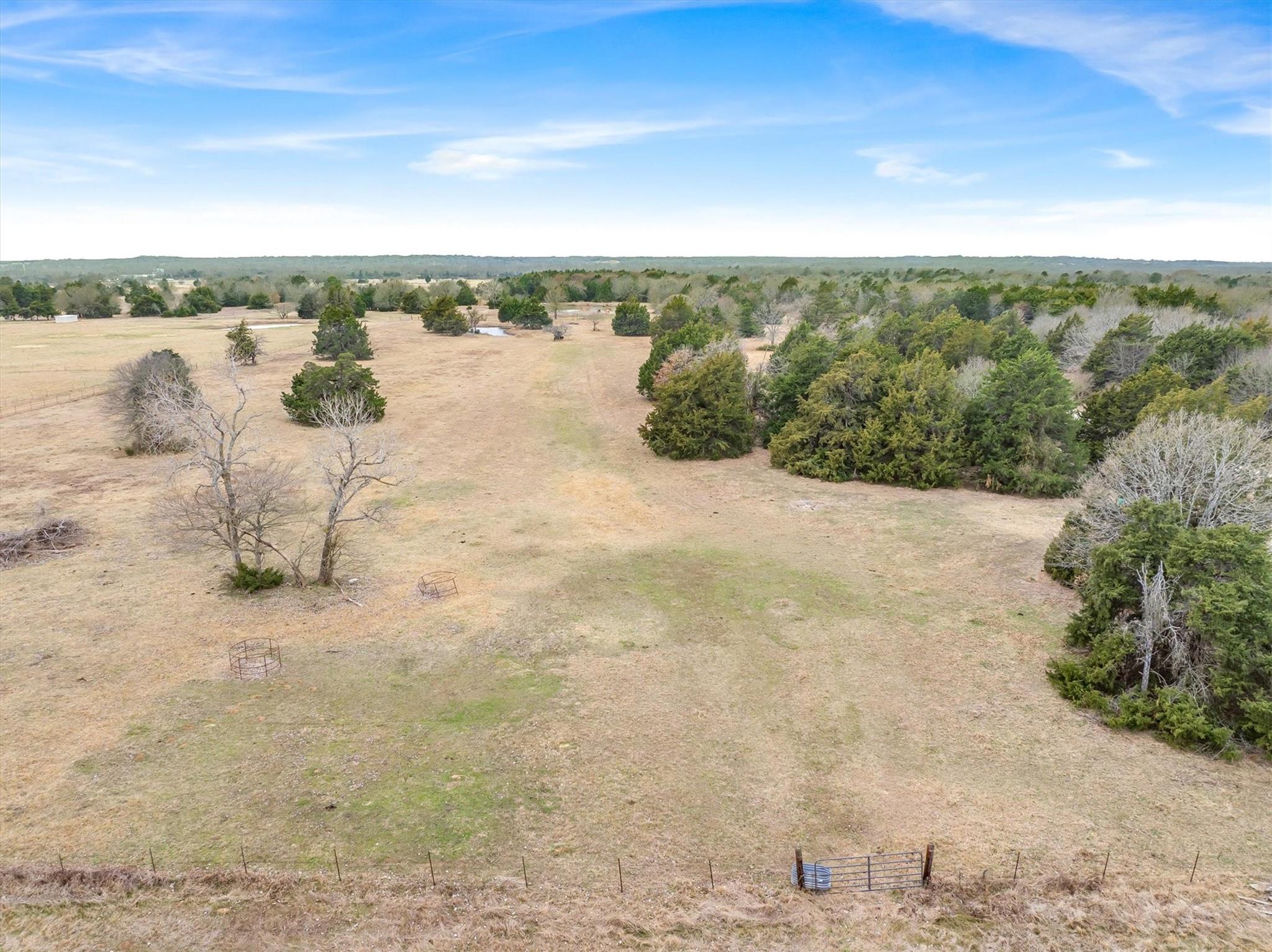 main property photo 10