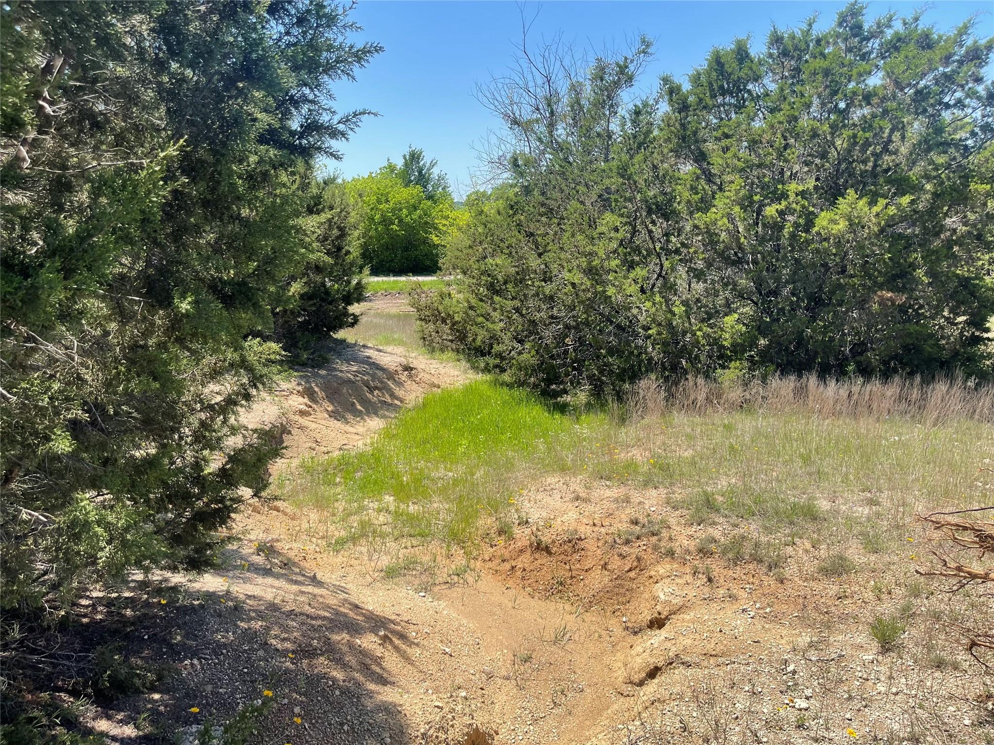 main property photo 16