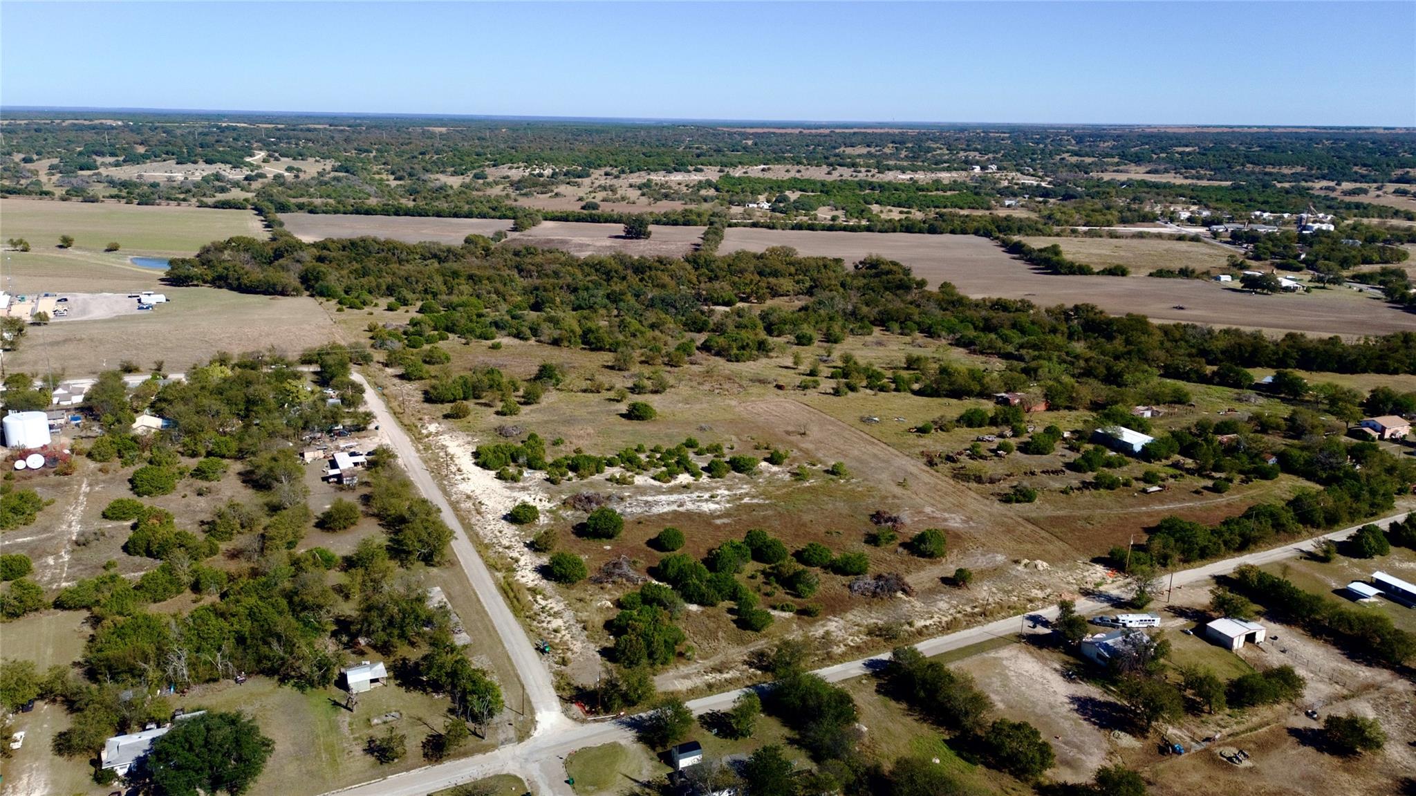 main property photo 6