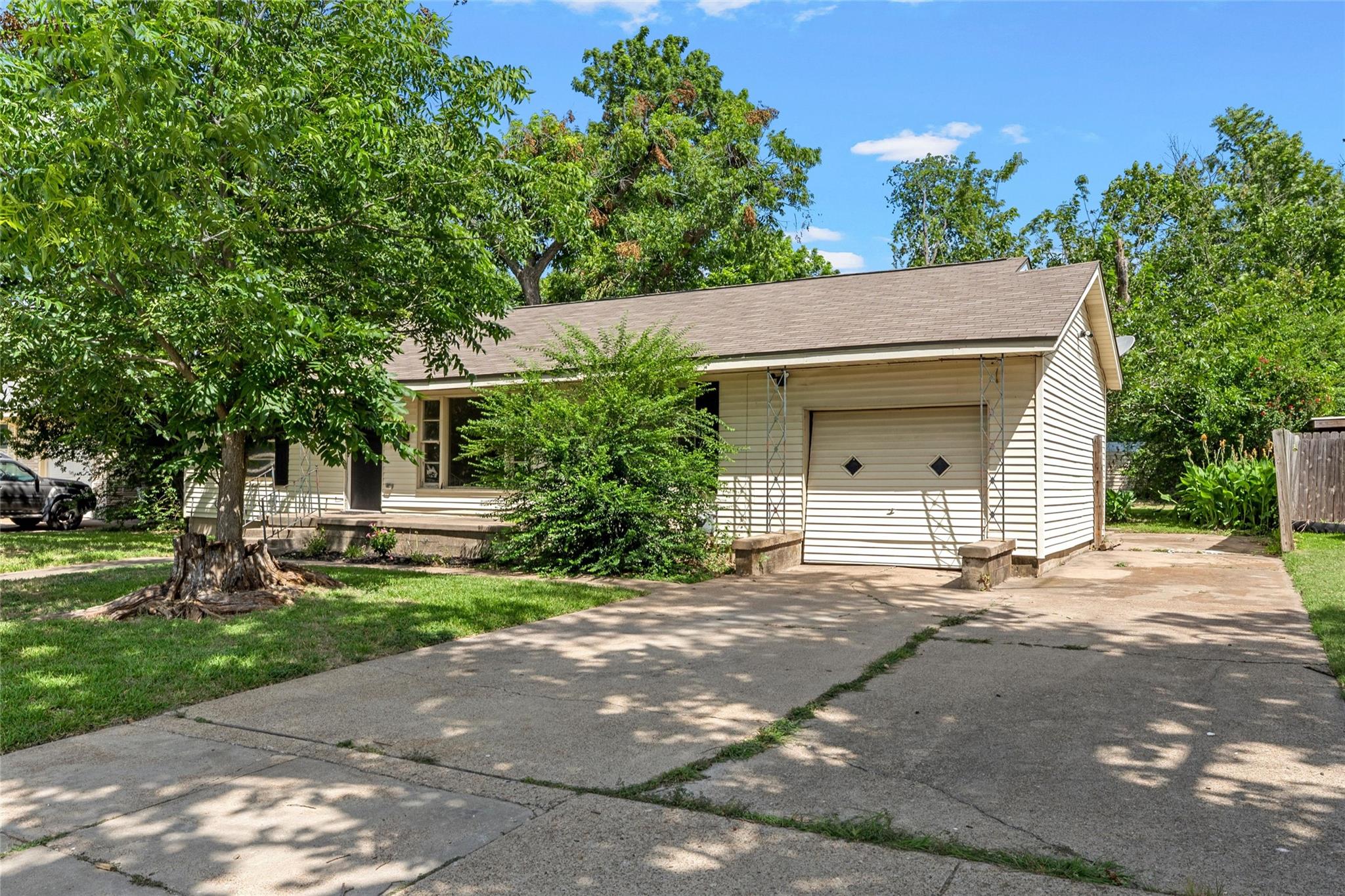 property viewer photo 1