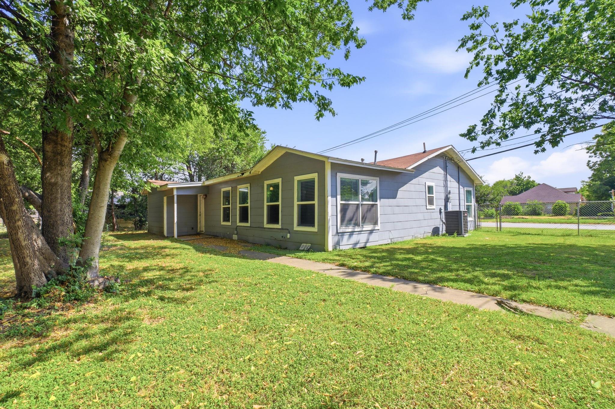 main property photo 37