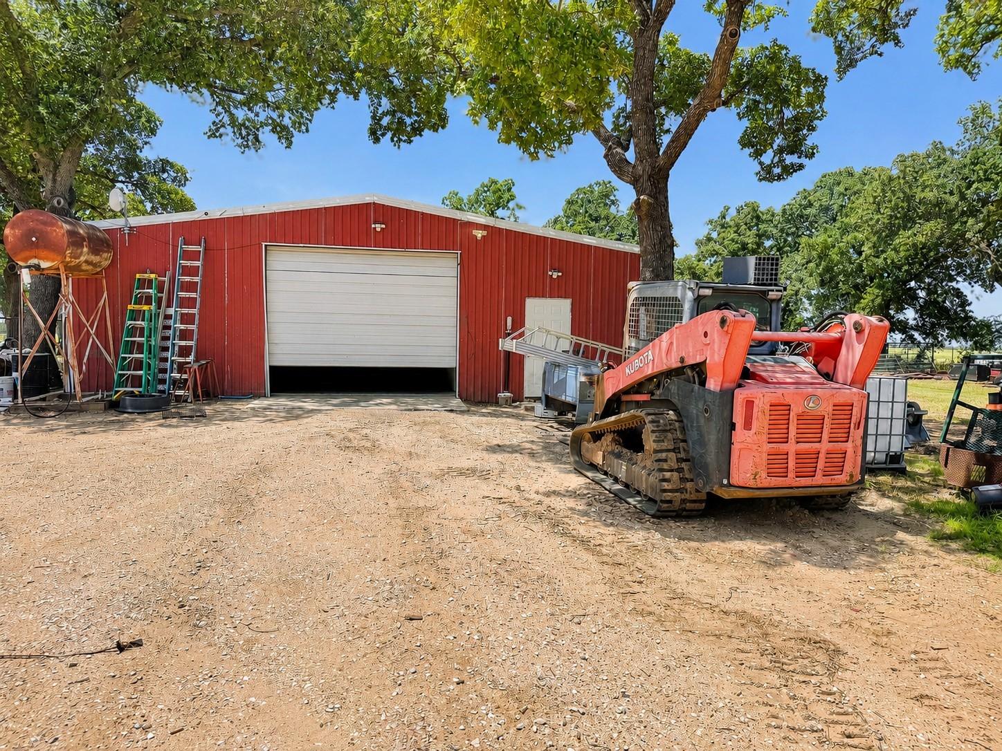 main property photo 26