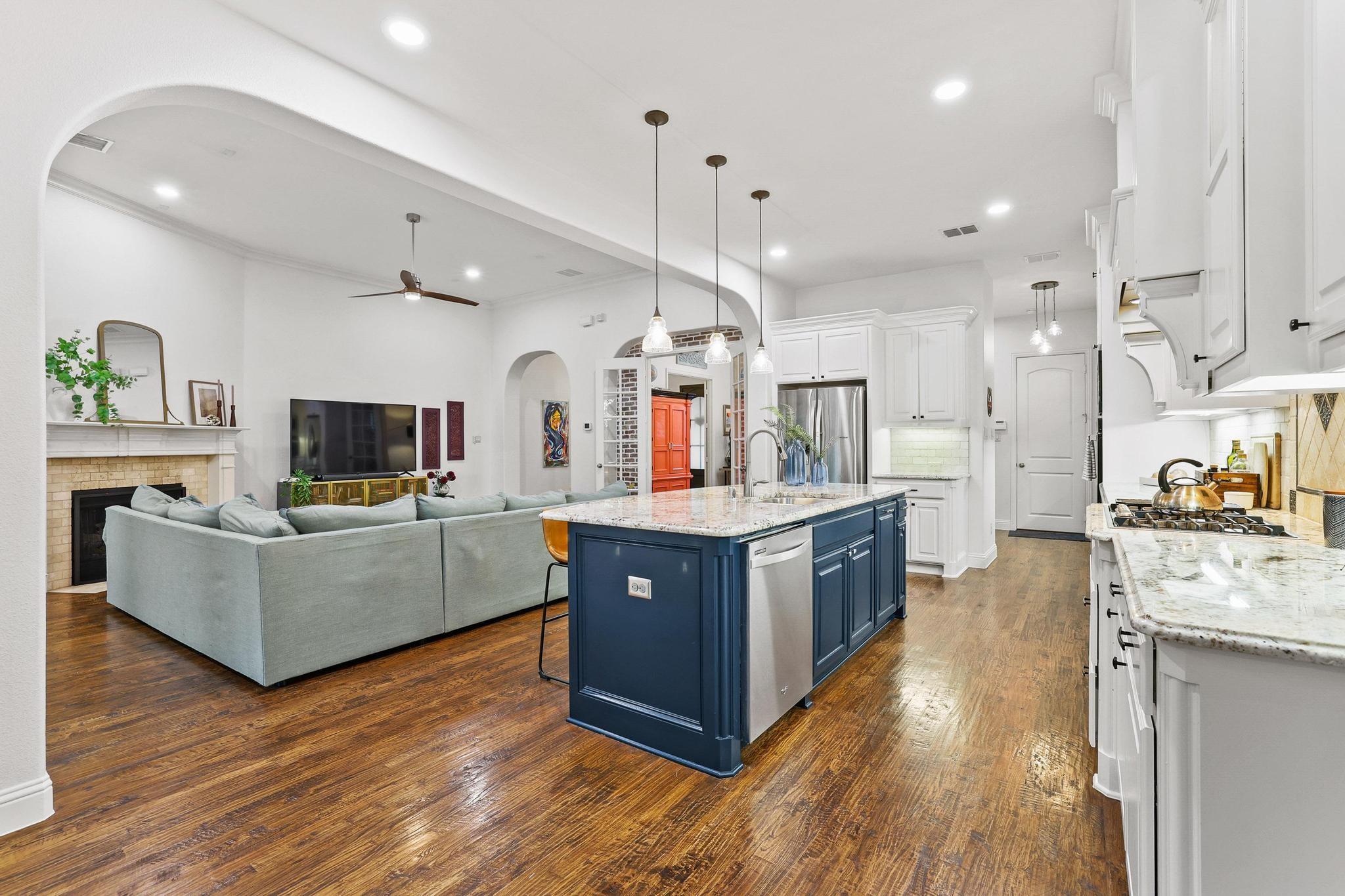 main property photo 15