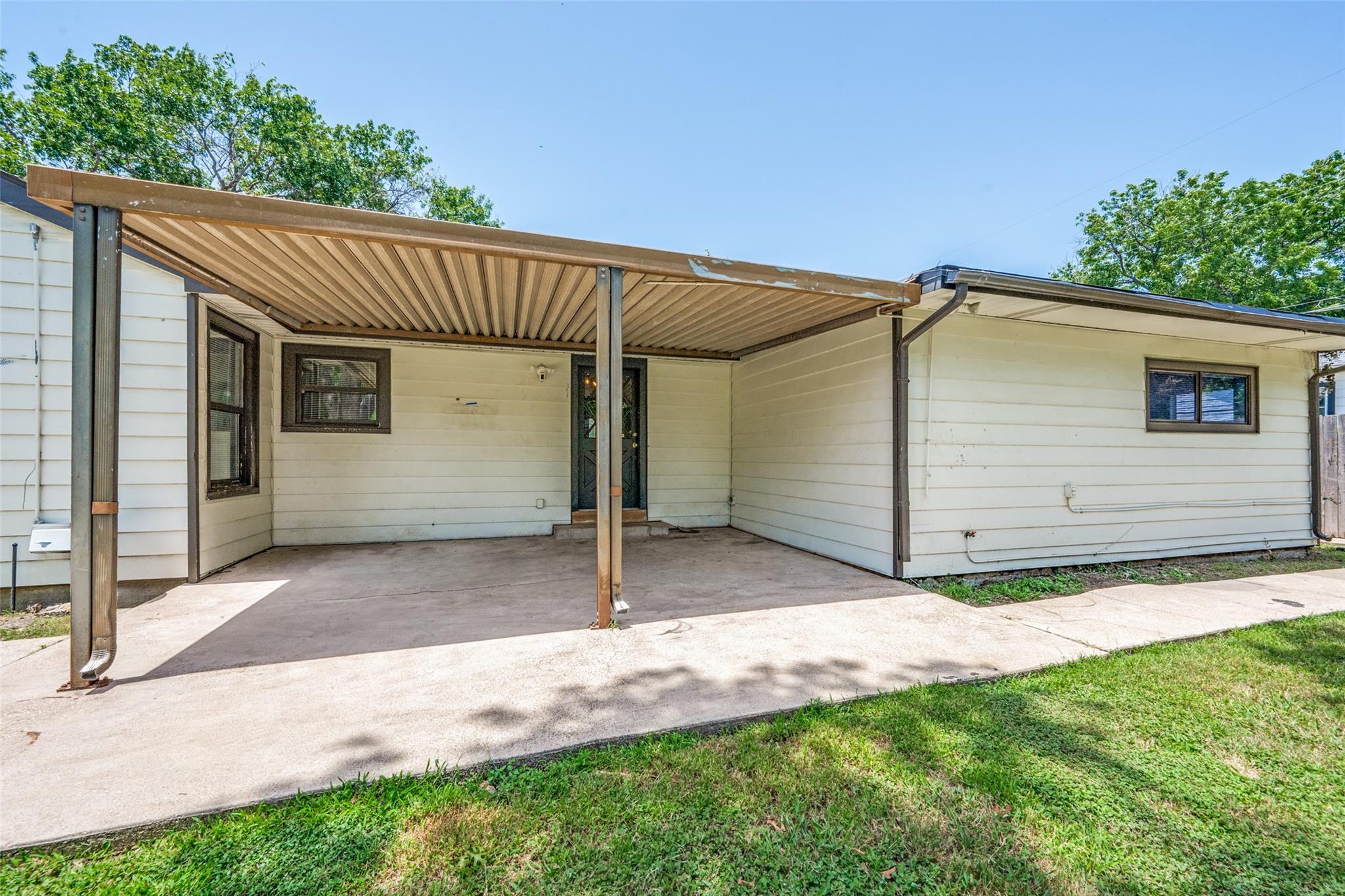 main property photo 21