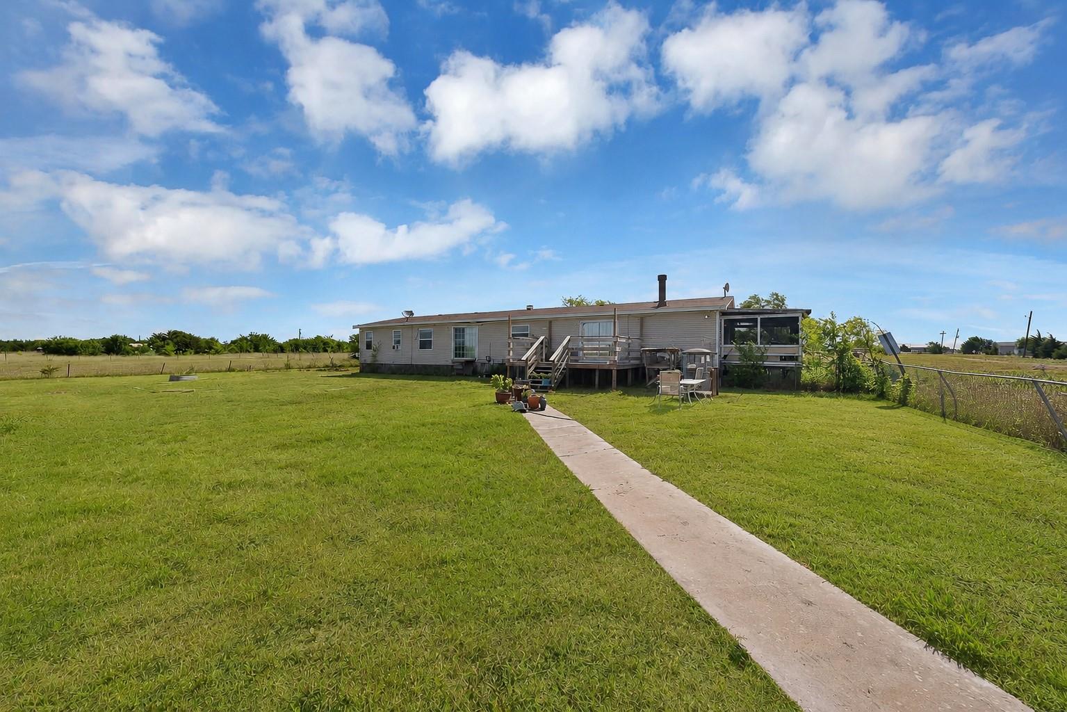 main property photo 8
