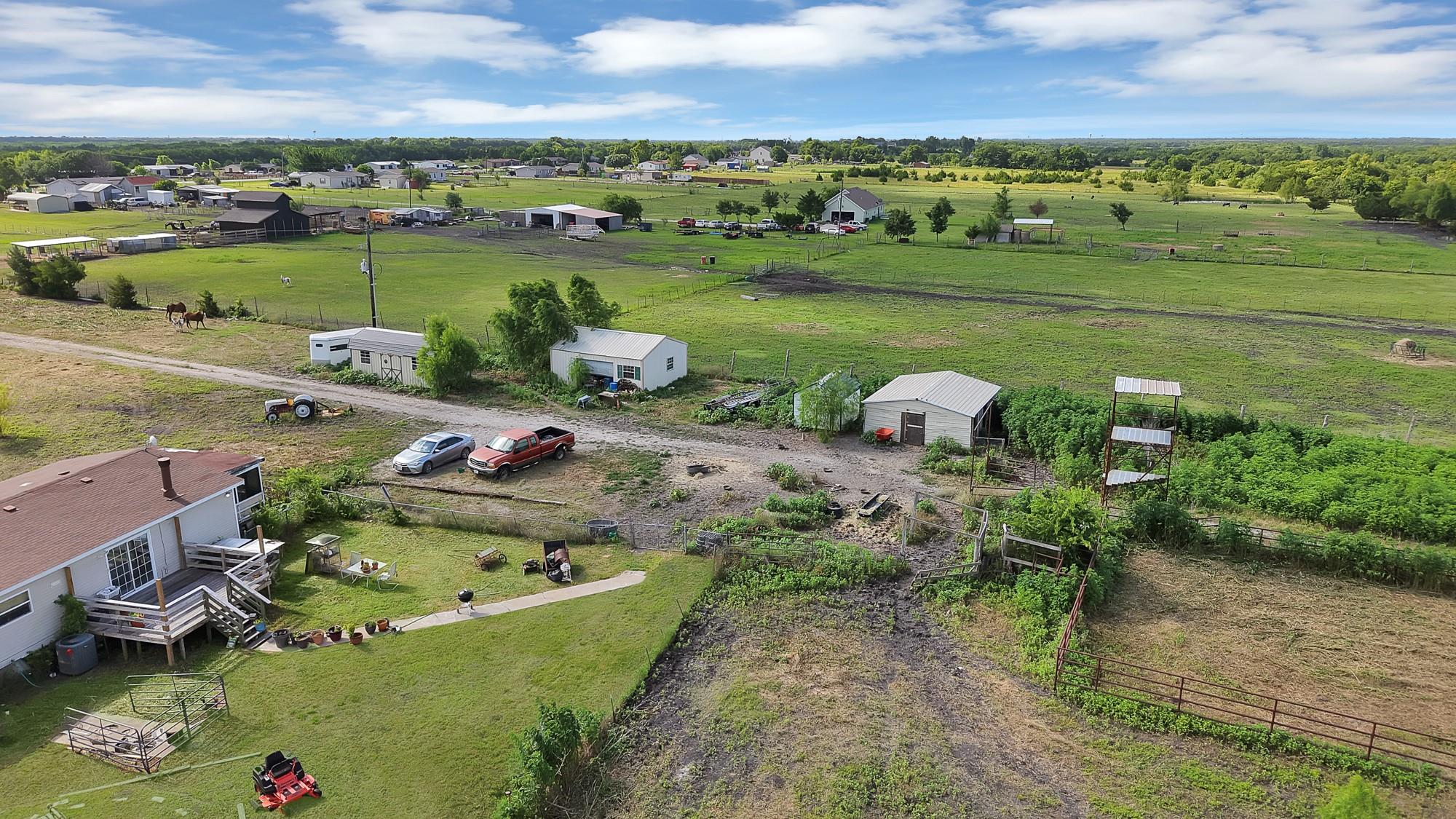 main property photo 9