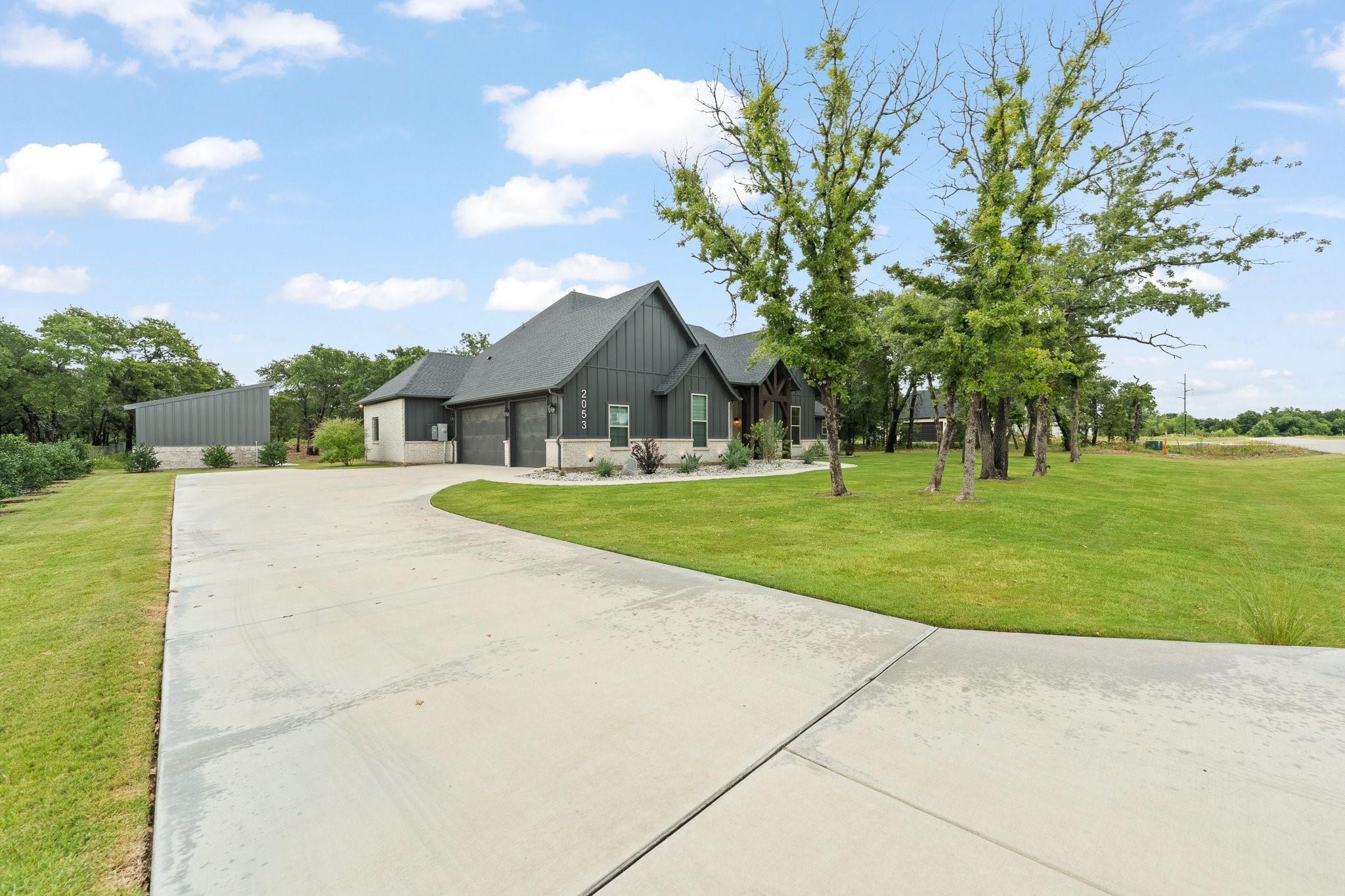 main property photo 36
