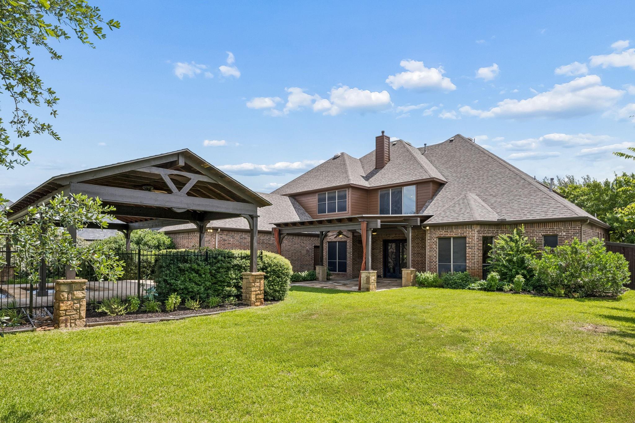 main property photo 2