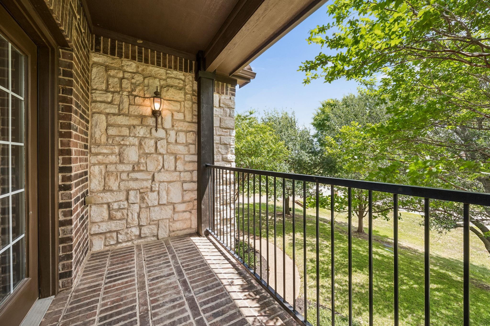 main property photo 33
