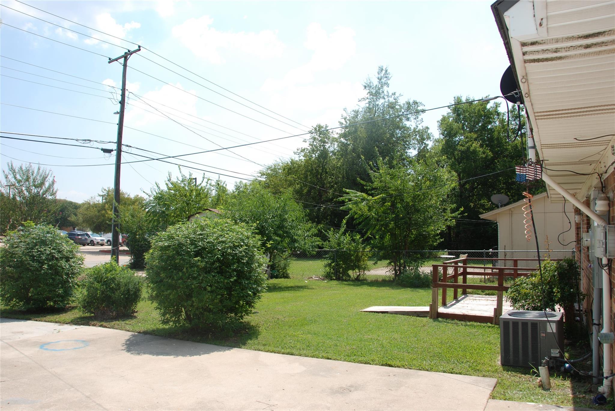 main property photo 17
