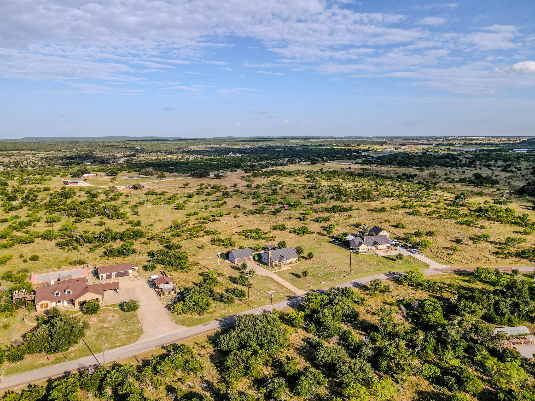 main property photo 36