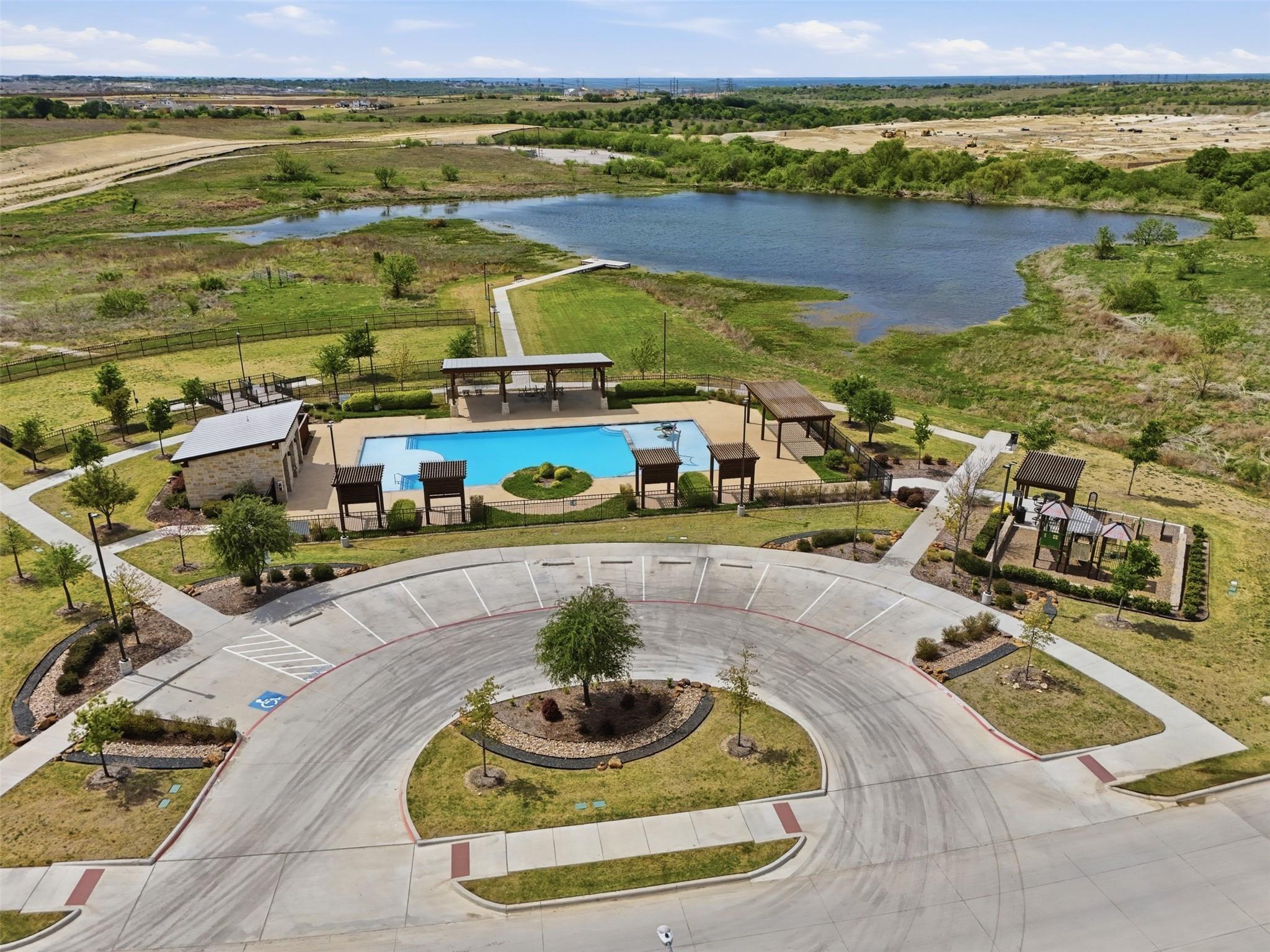 main property photo 34