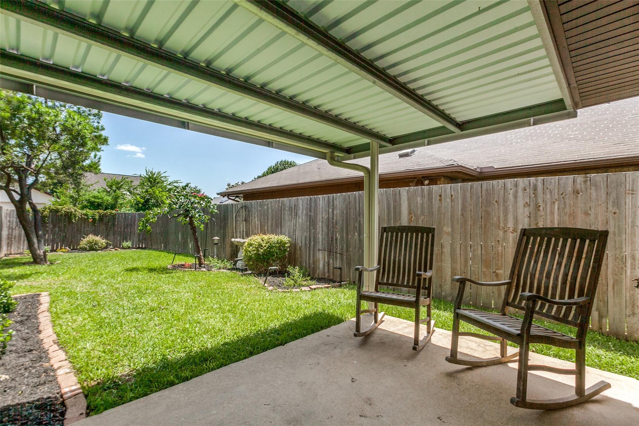 main property photo 22