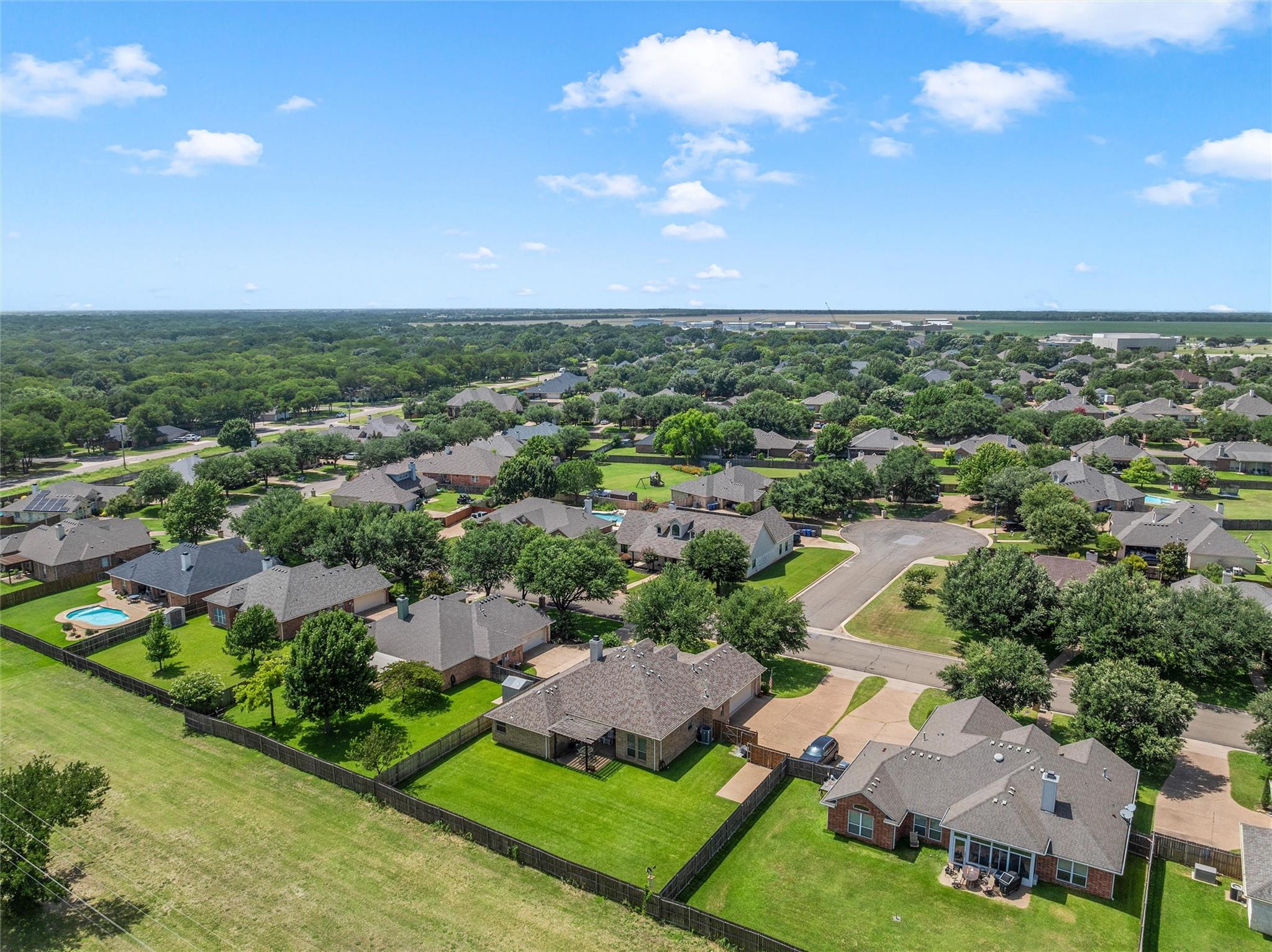 main property photo 26