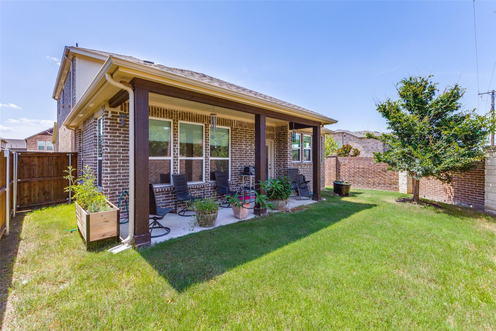 main property photo 21