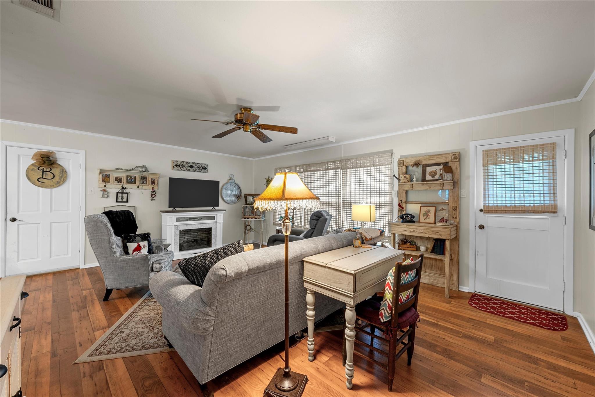 main property photo 3
