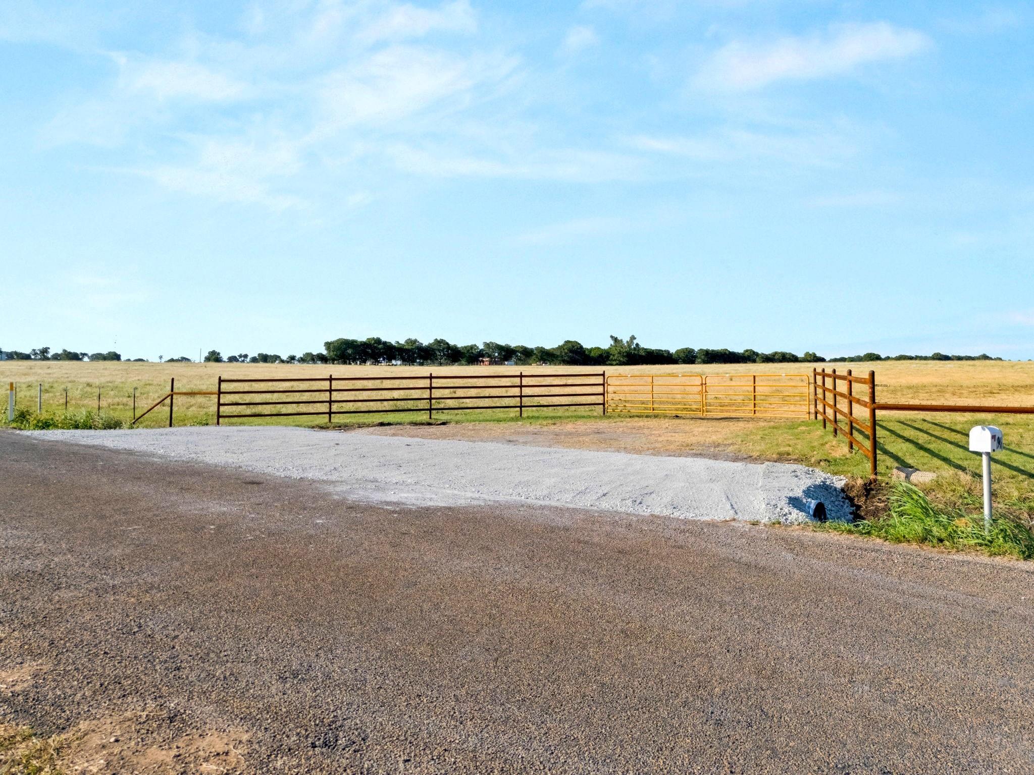 main property photo 10