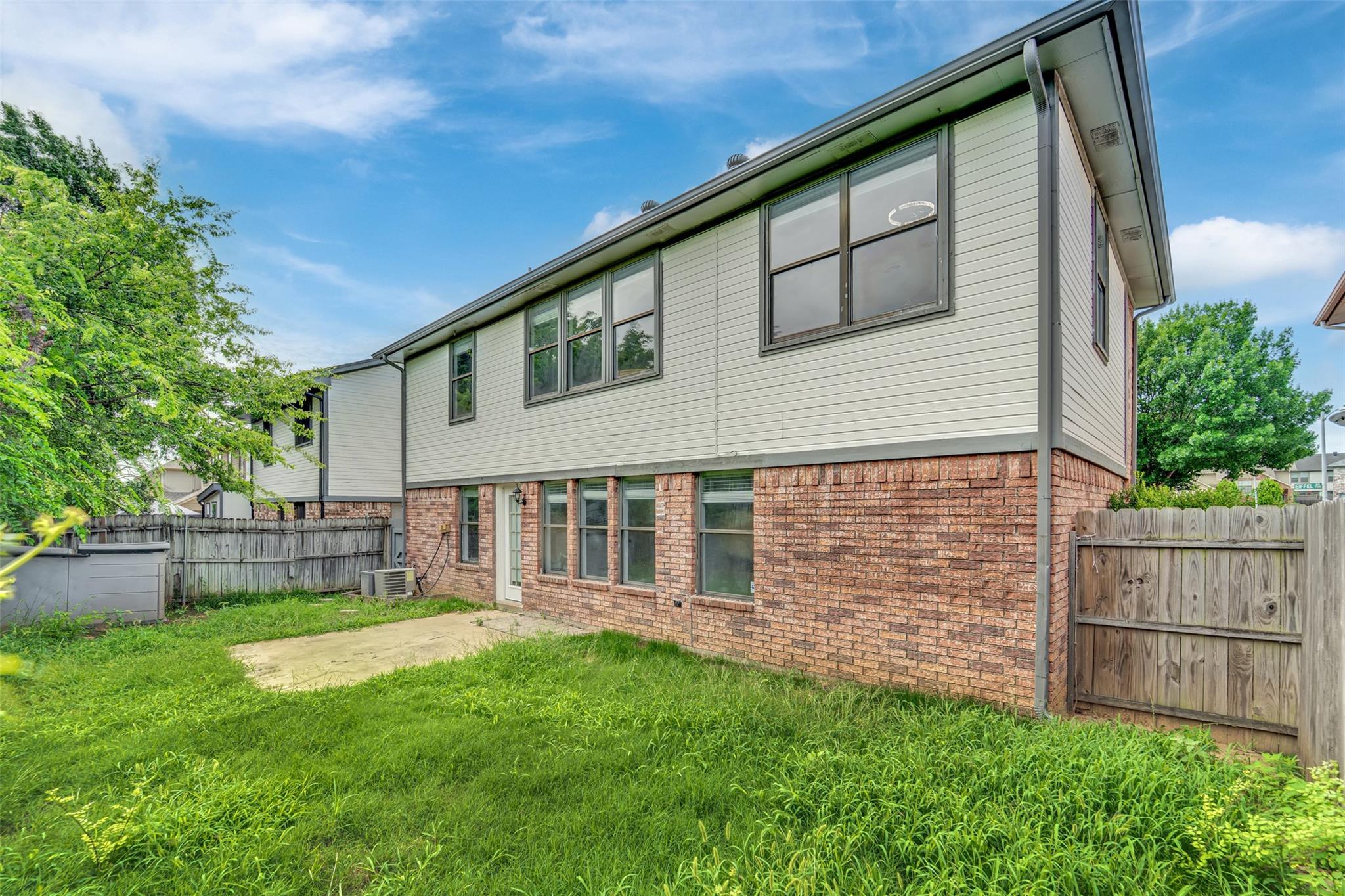 main property photo 27