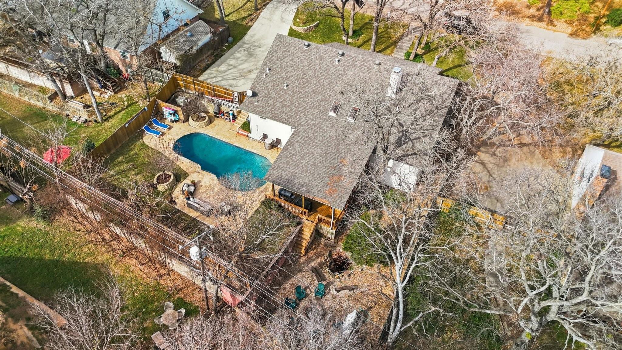 main property photo 17