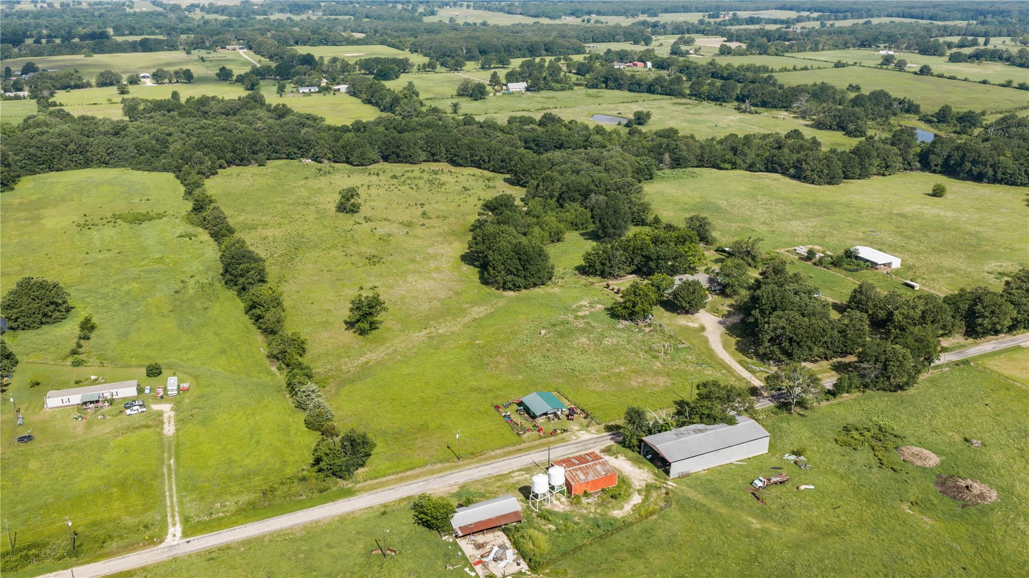 main property photo 25