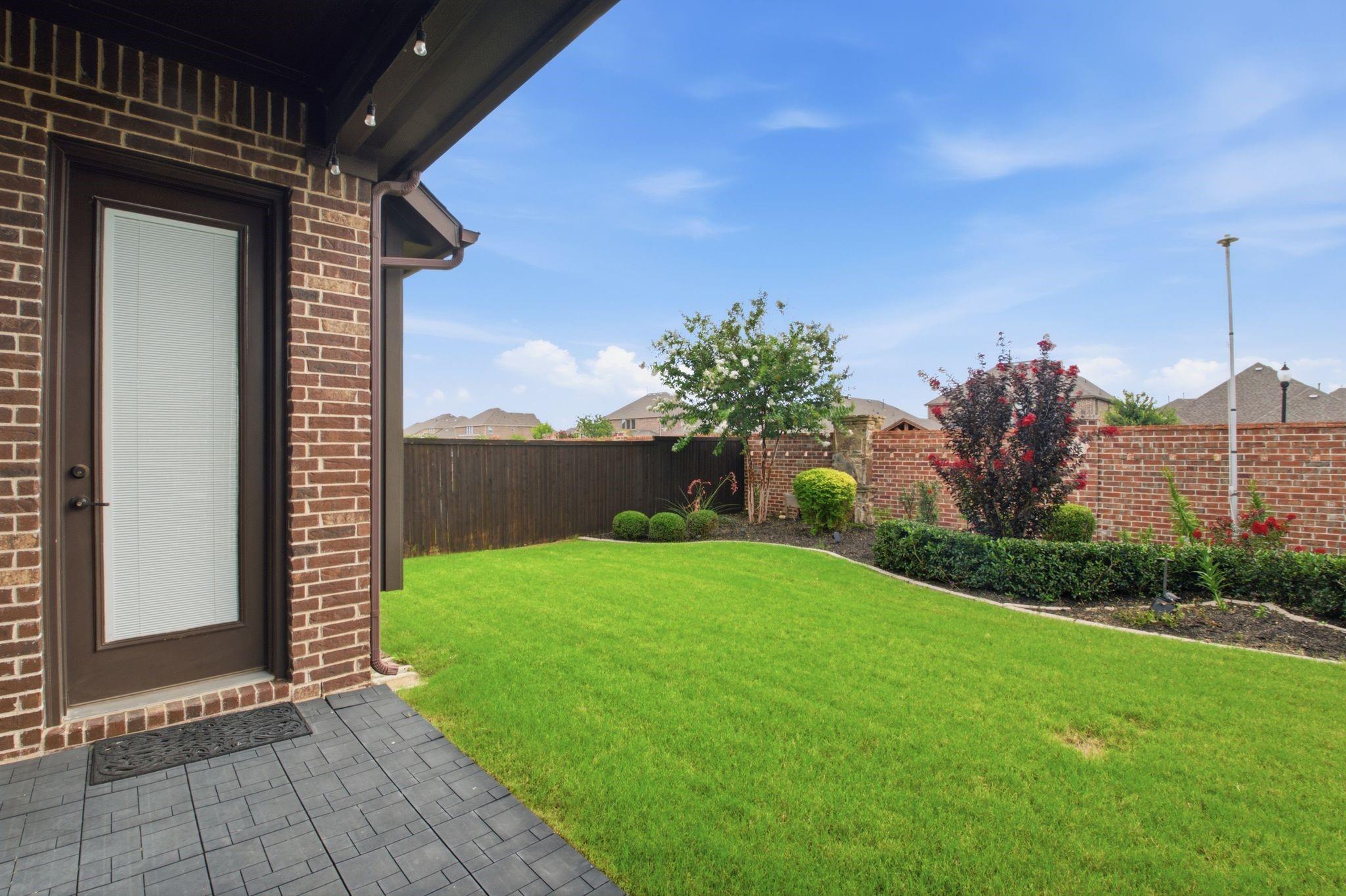 main property photo 37
