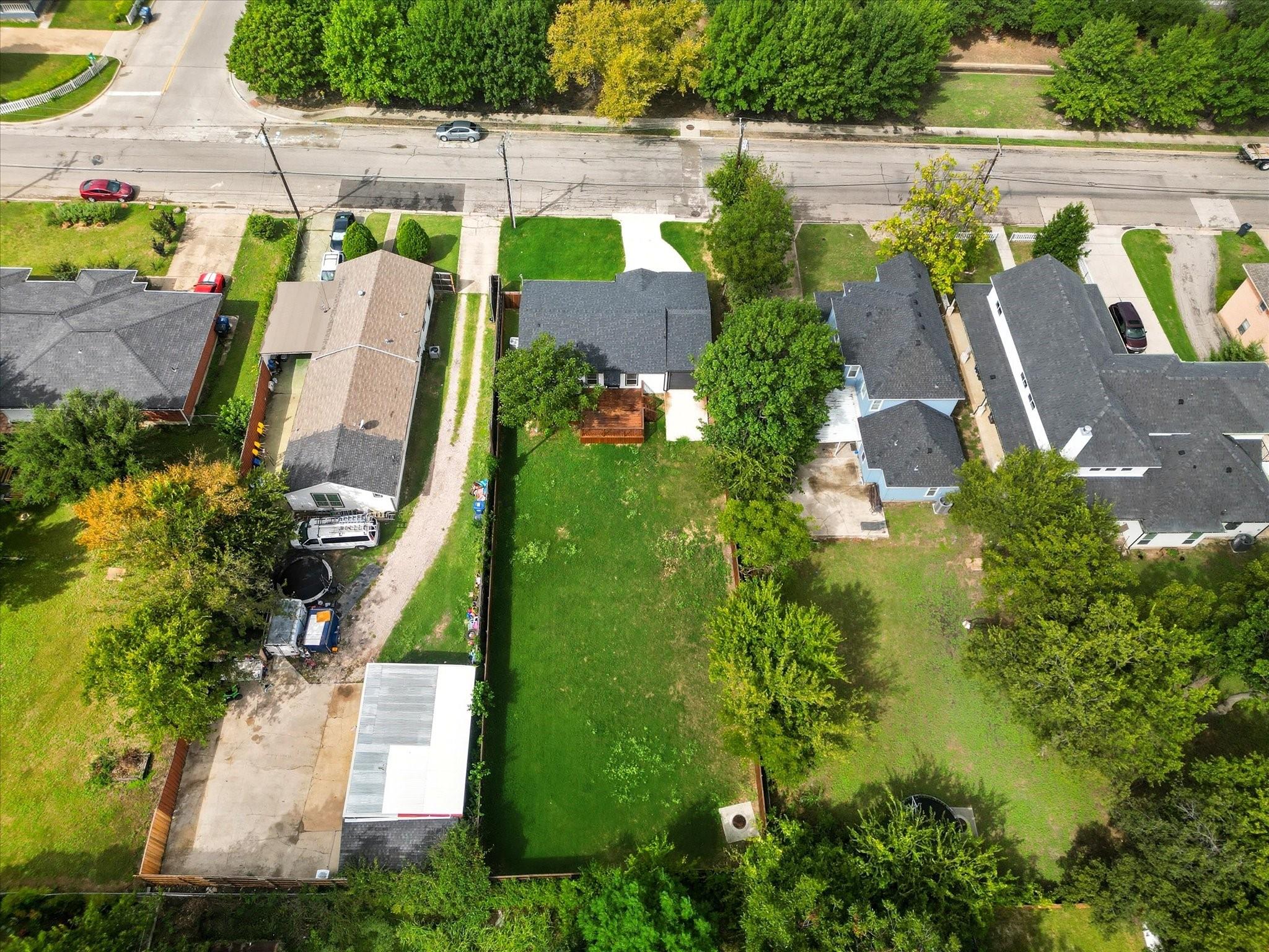 main property photo 39