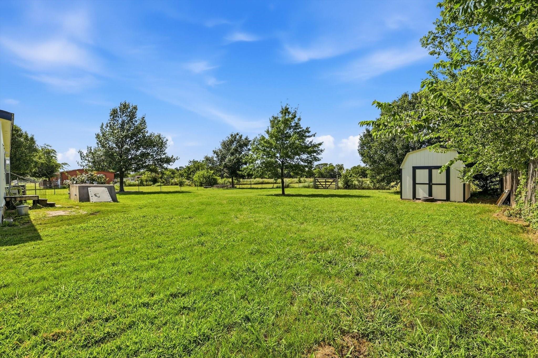 main property photo 27
