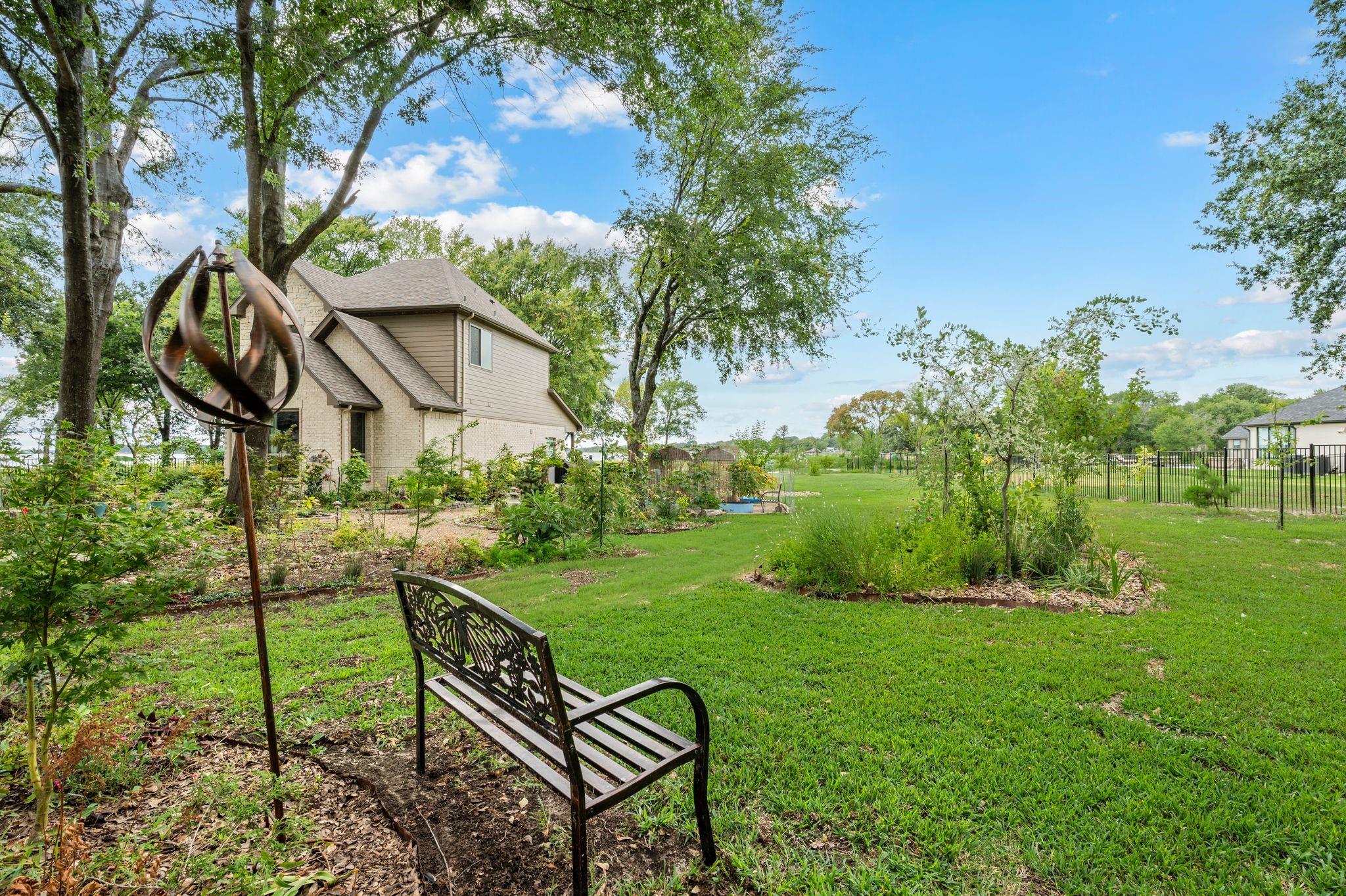 main property photo 31