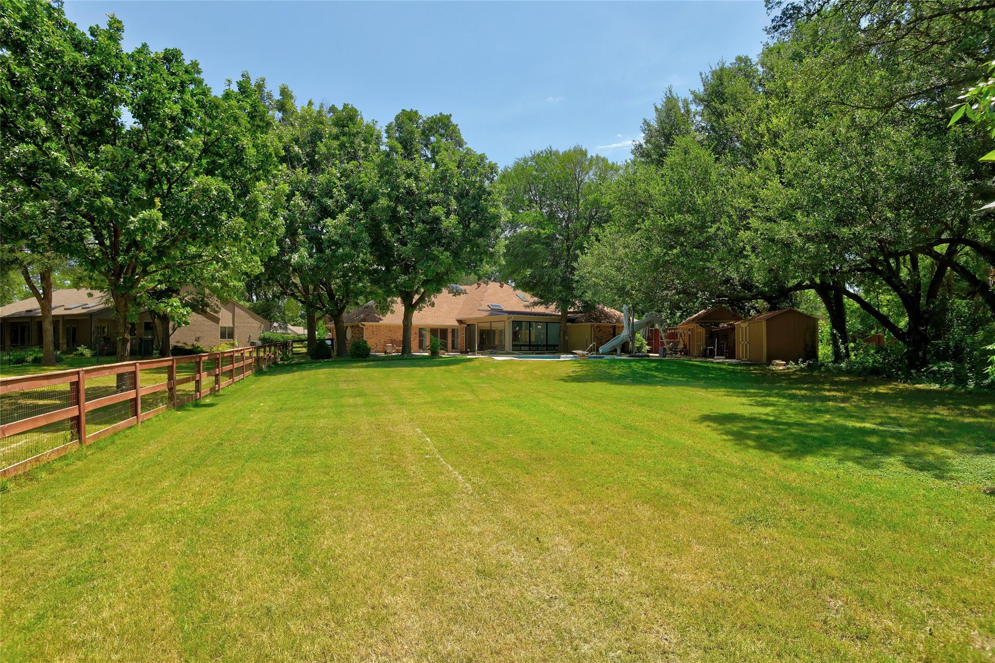 main property photo 35
